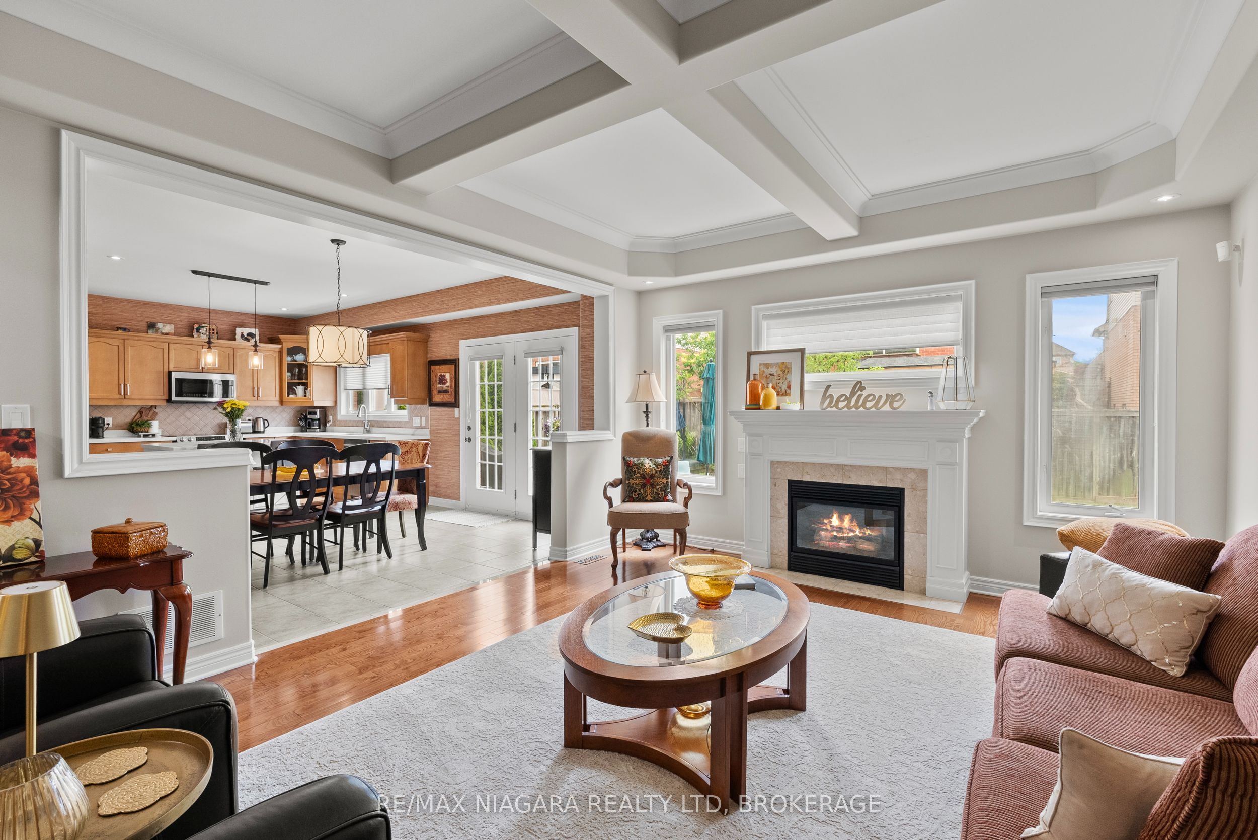 282 Winterberry Boulevard Property Photo 19