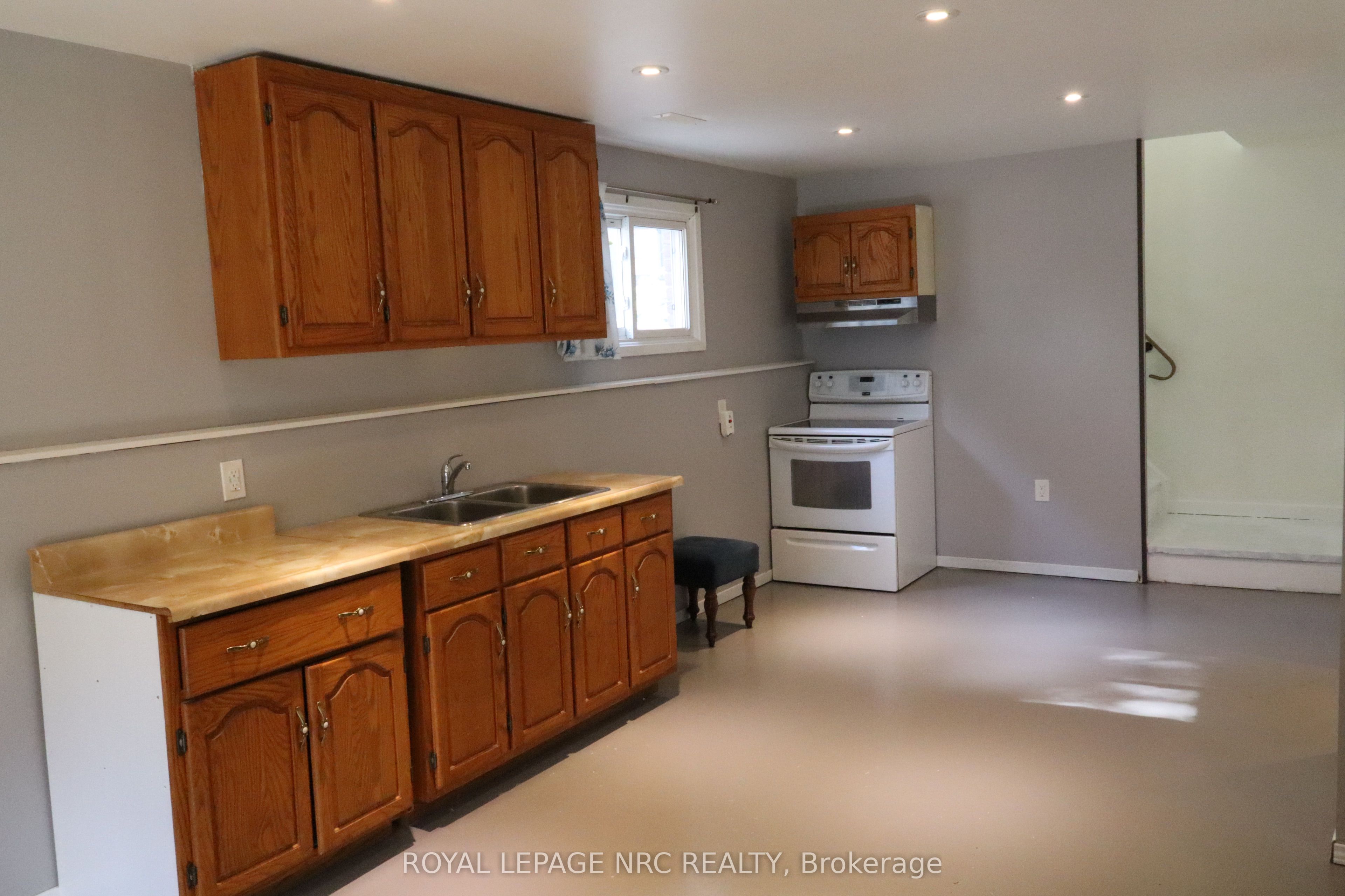6694 Cropp Street Property Photo 20