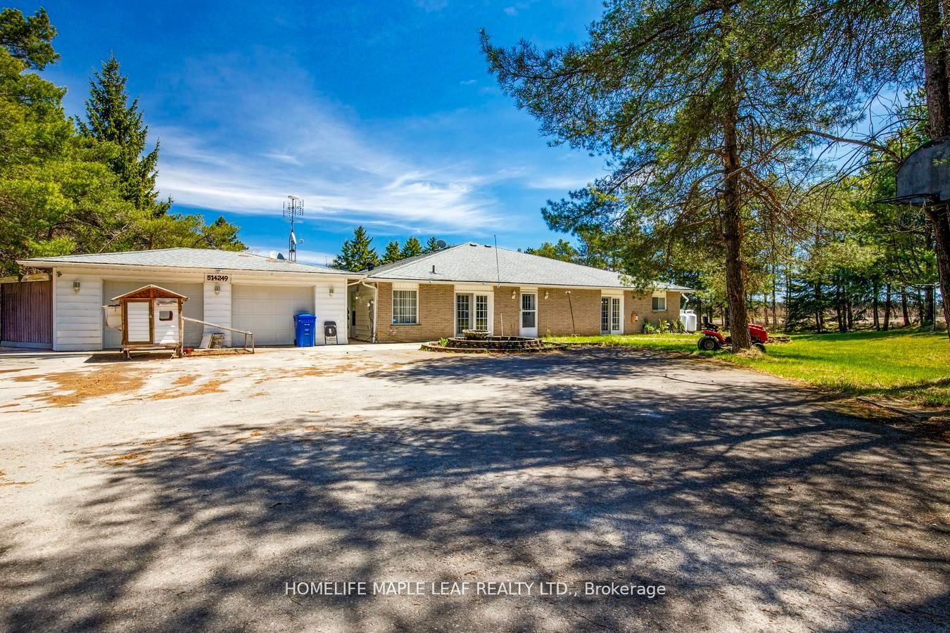 514249 2nd Line Property Photo 1