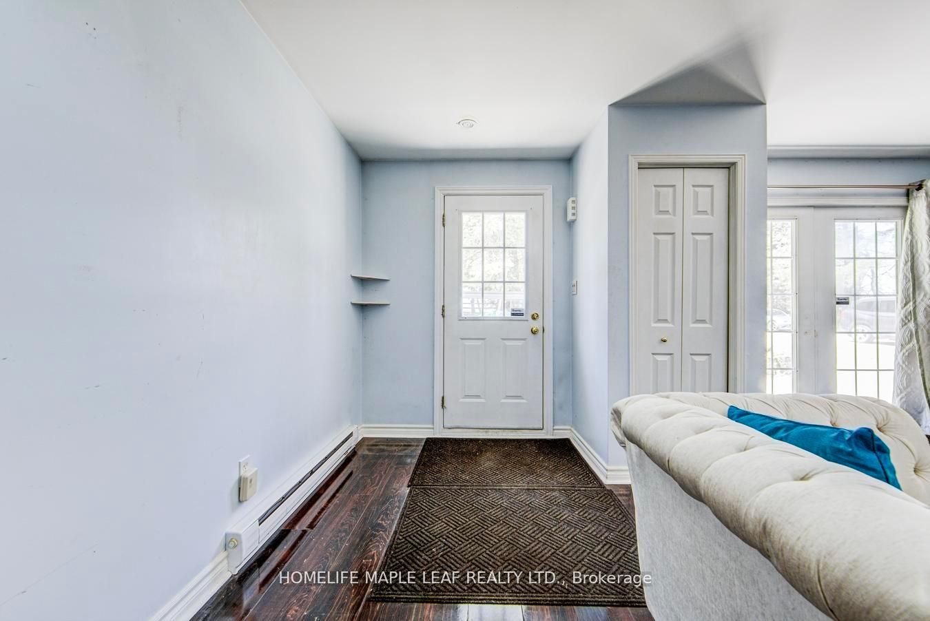 514249 2nd Line Property Photo 4