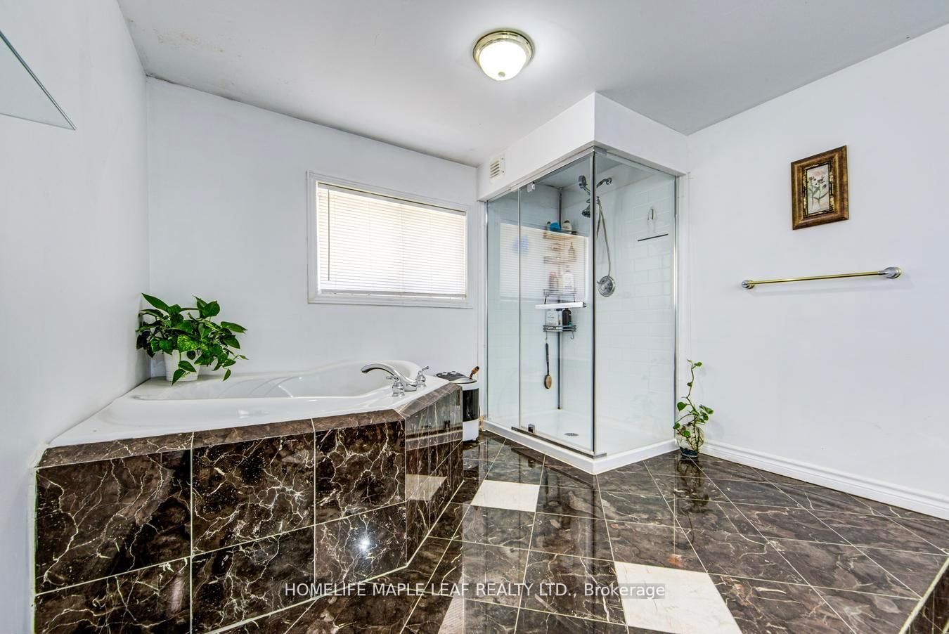 514249 2nd Line Property Photo 14