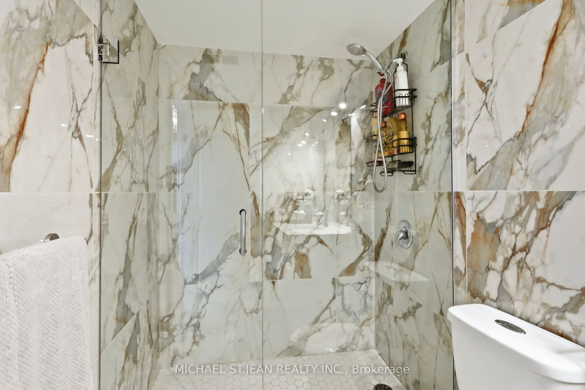 75 Queen Street N 1702 Property Photo 29