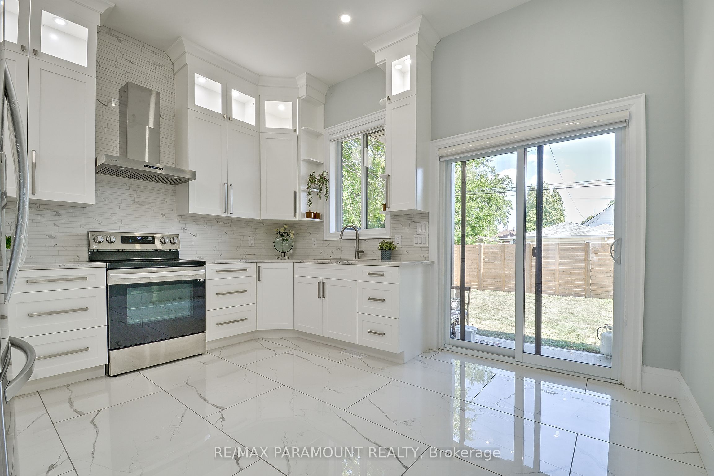 1780 Pierre Avenue Property Photo 11