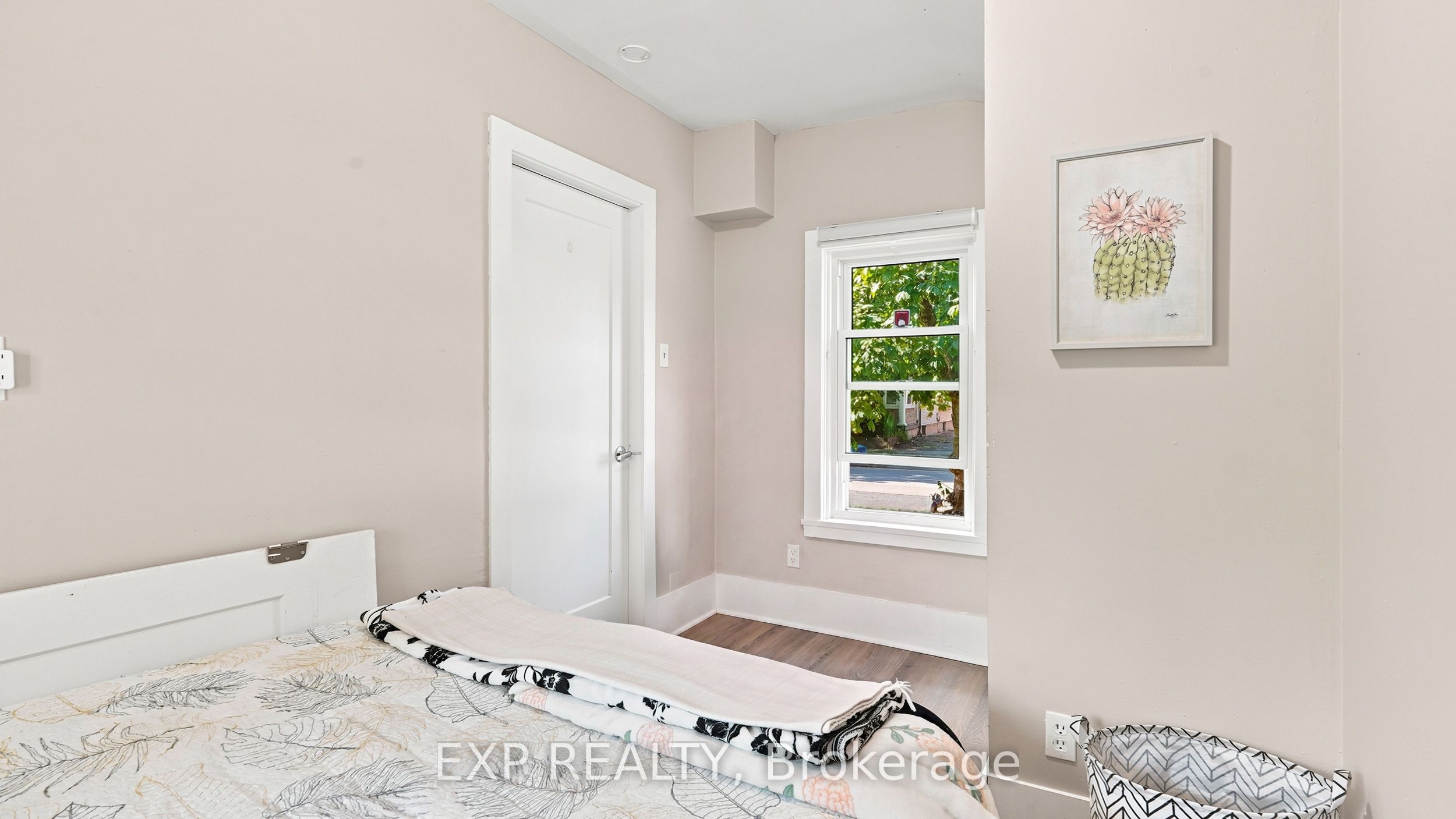 20 Henry Street Property Photo 11