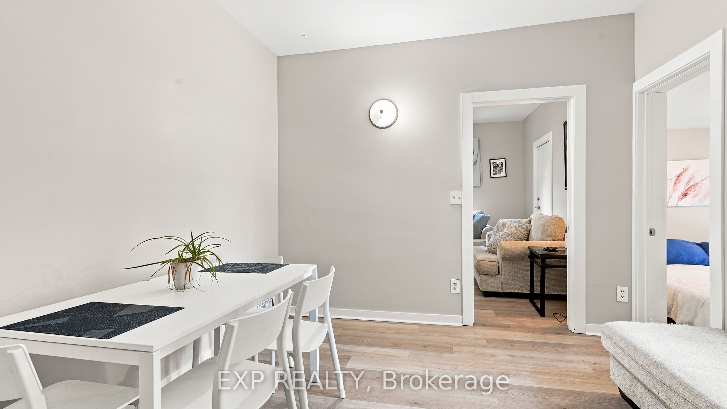 20 Henry Street Property Photo 12