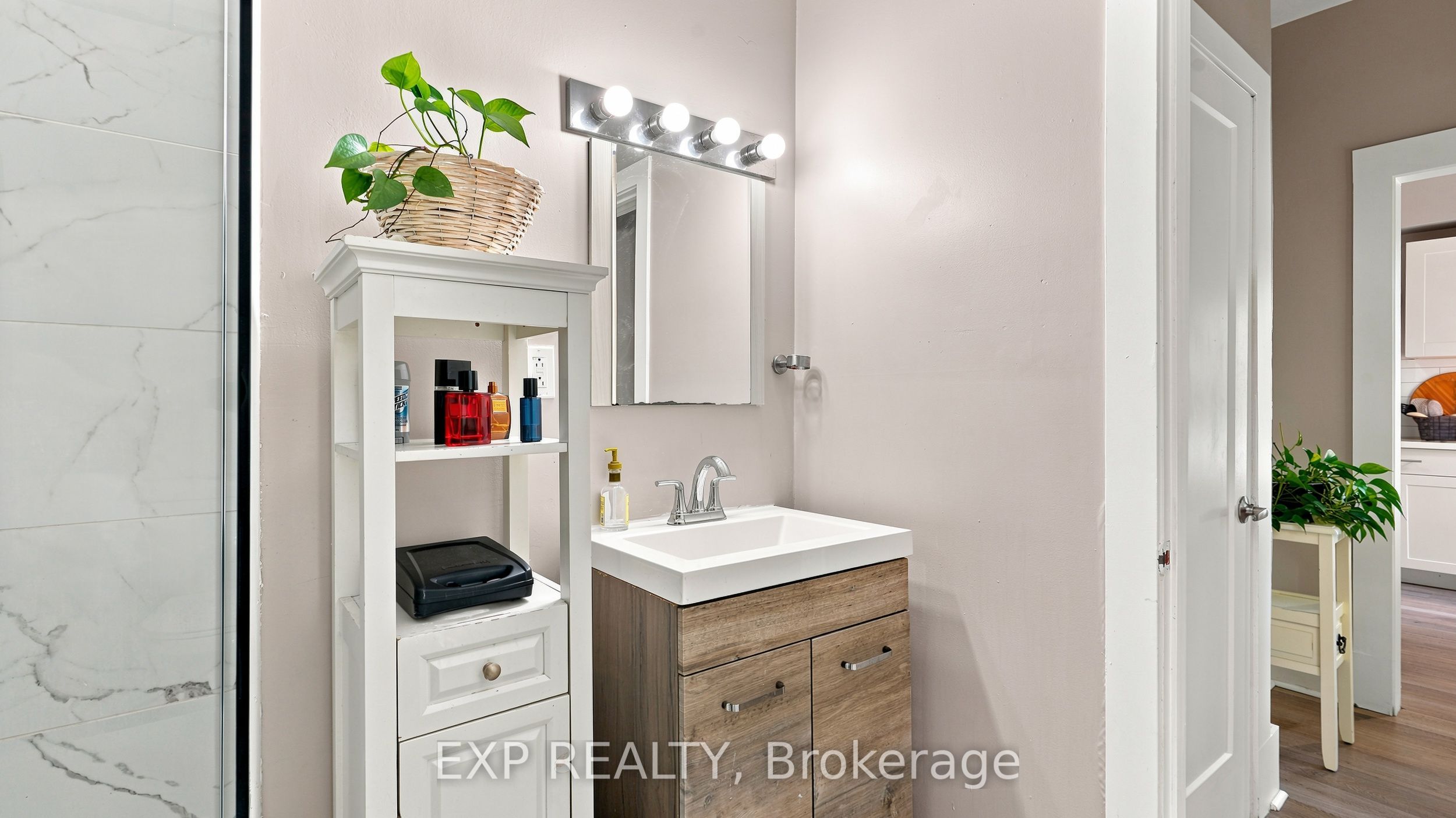 20 Henry Street Property Photo 23