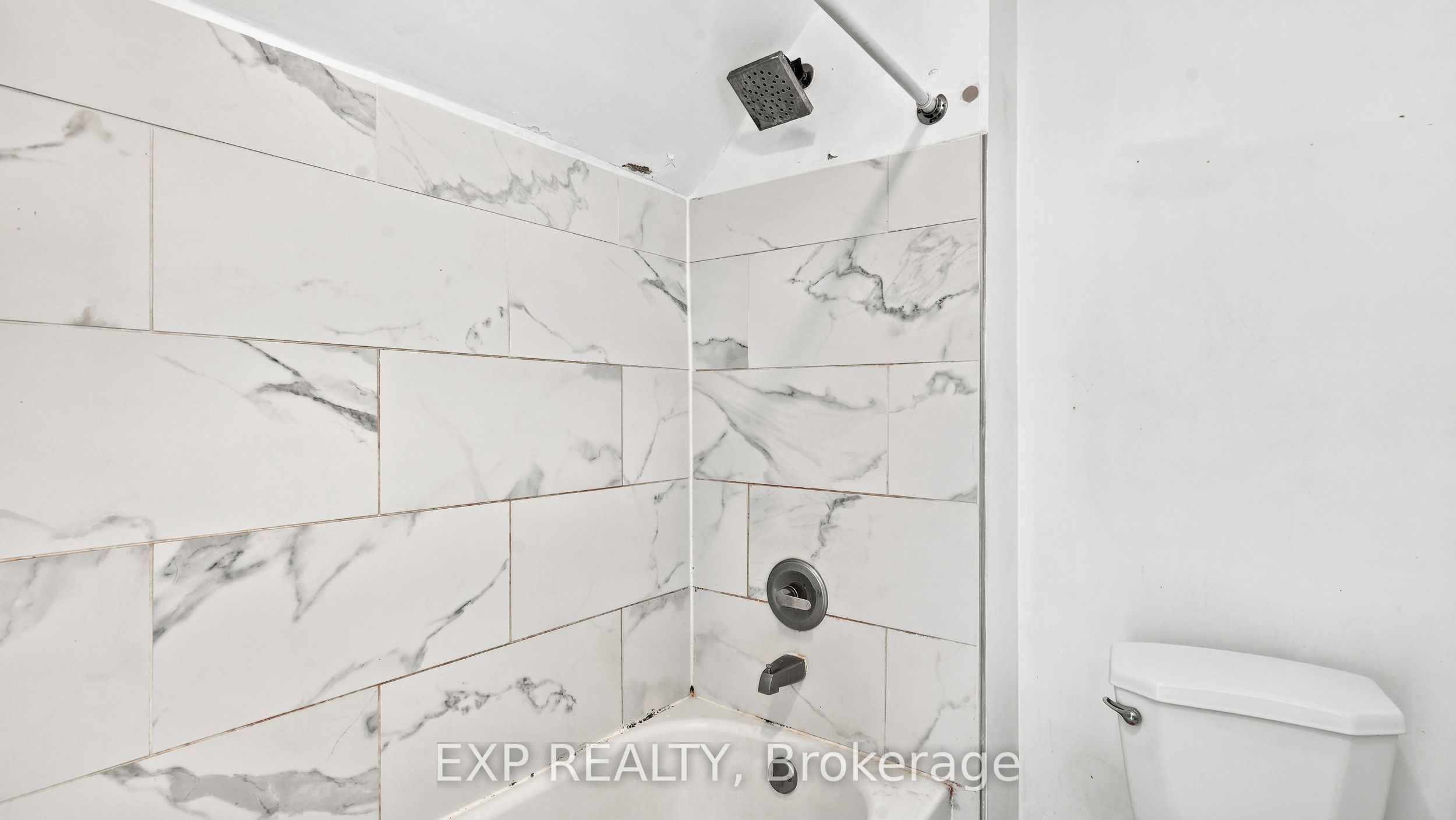 20 Henry Street Property Photo 35