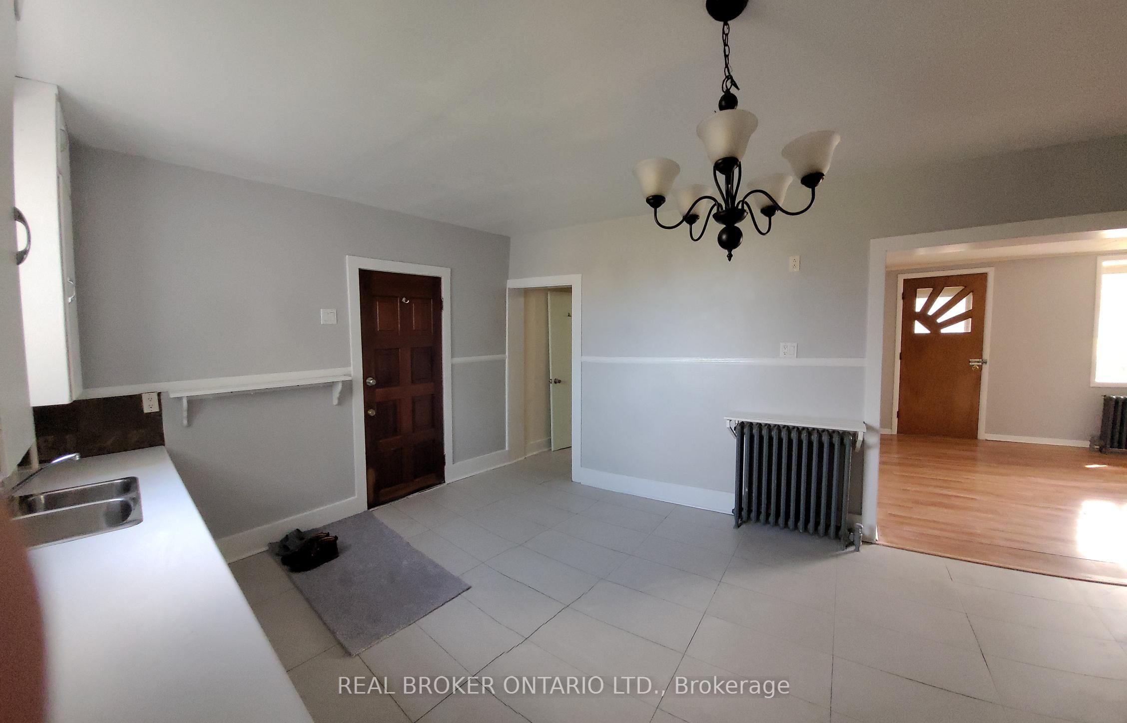 426 Phipps Street Property Photo 9