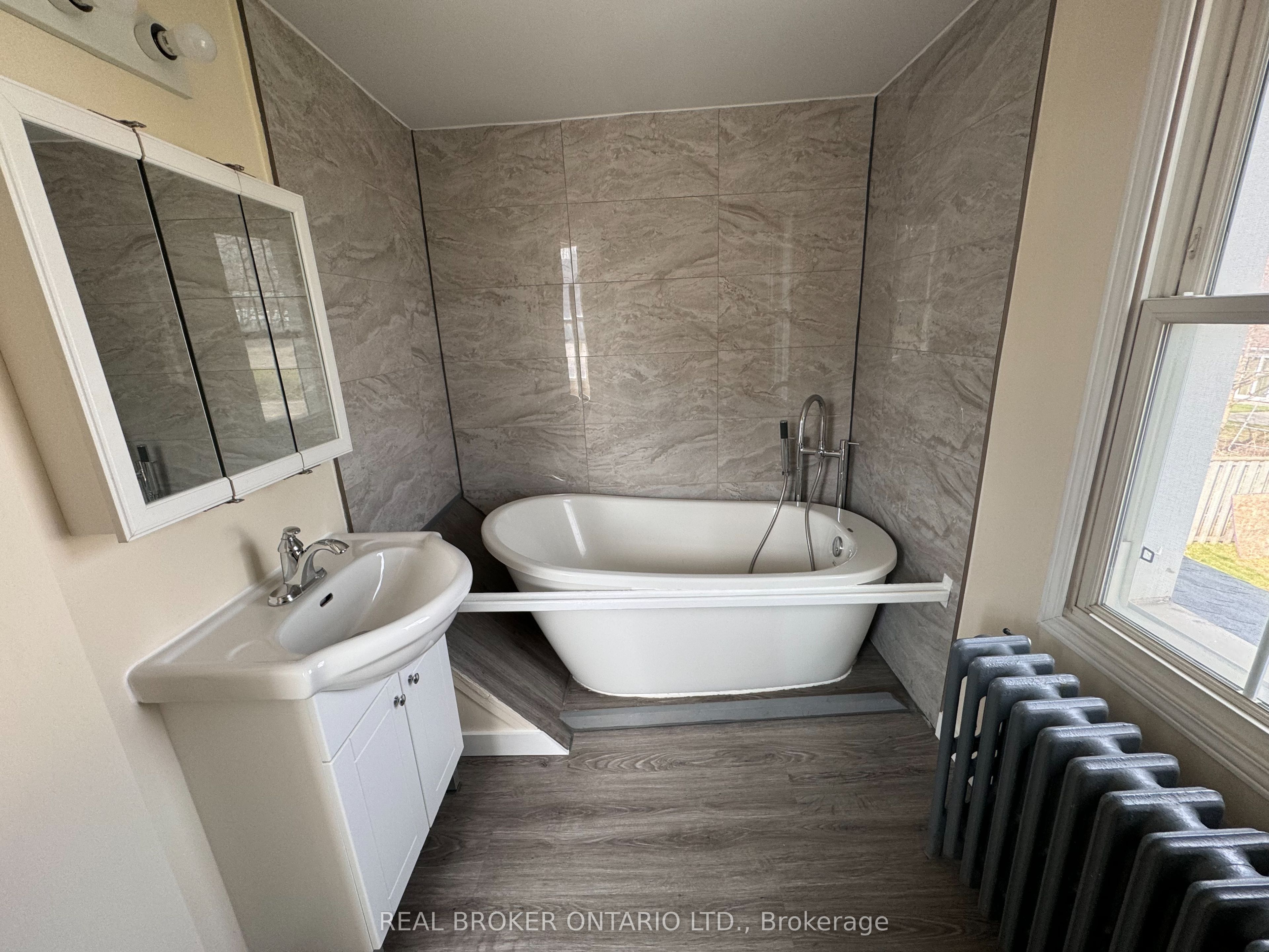 426 Phipps Street Property Photo 31