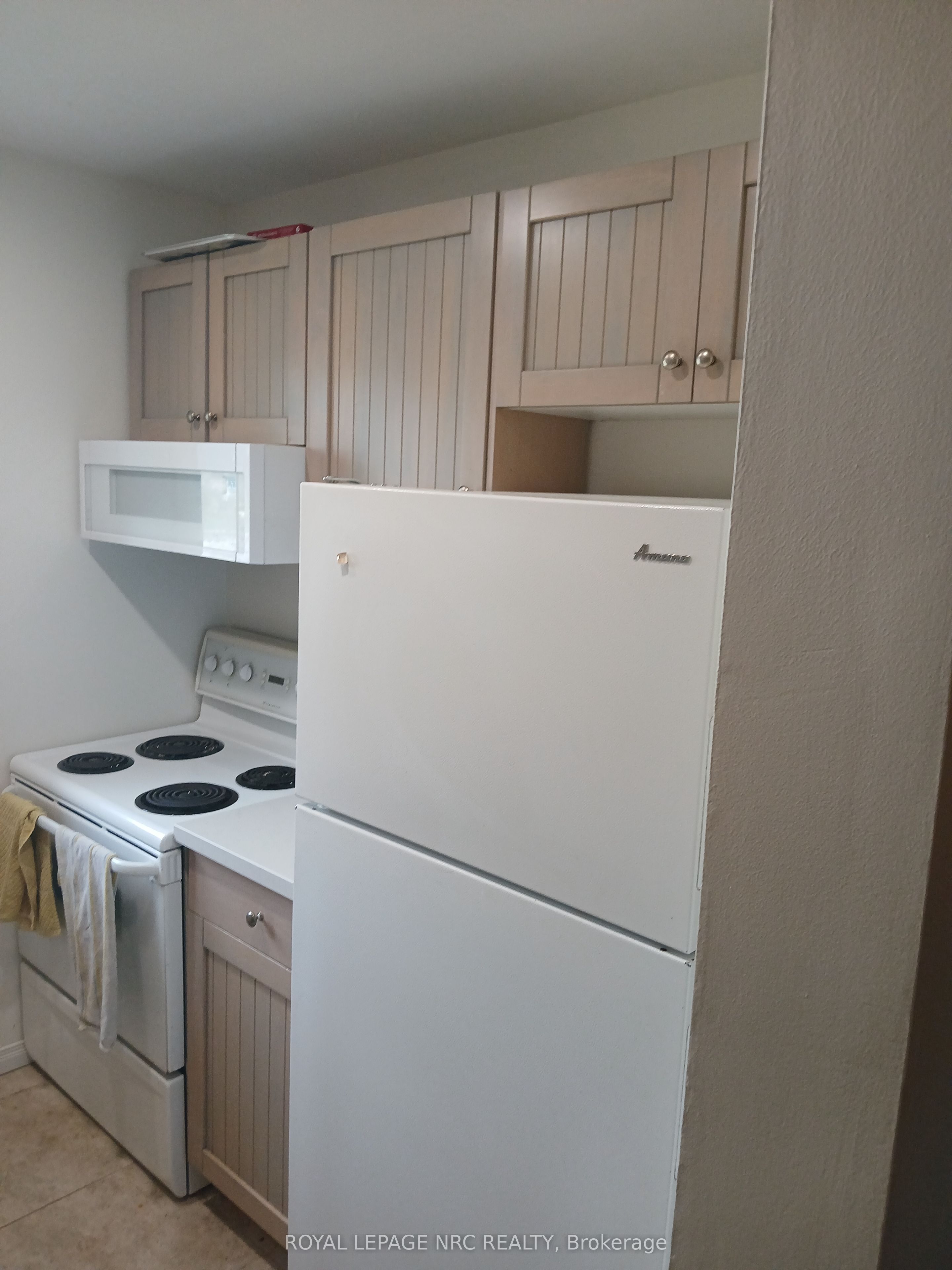 302 Vine Street 31 Property Photo 2