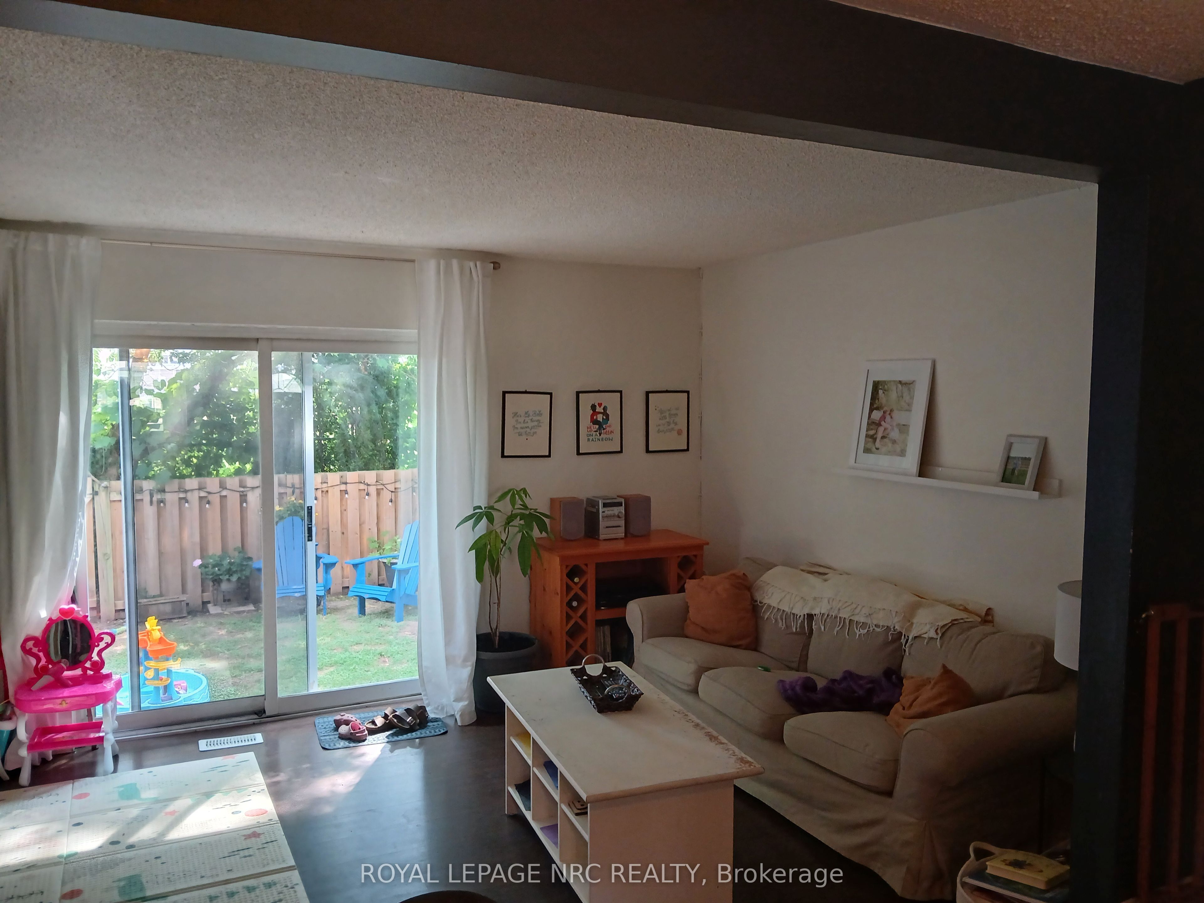 302 Vine Street 31 Property Photo 8
