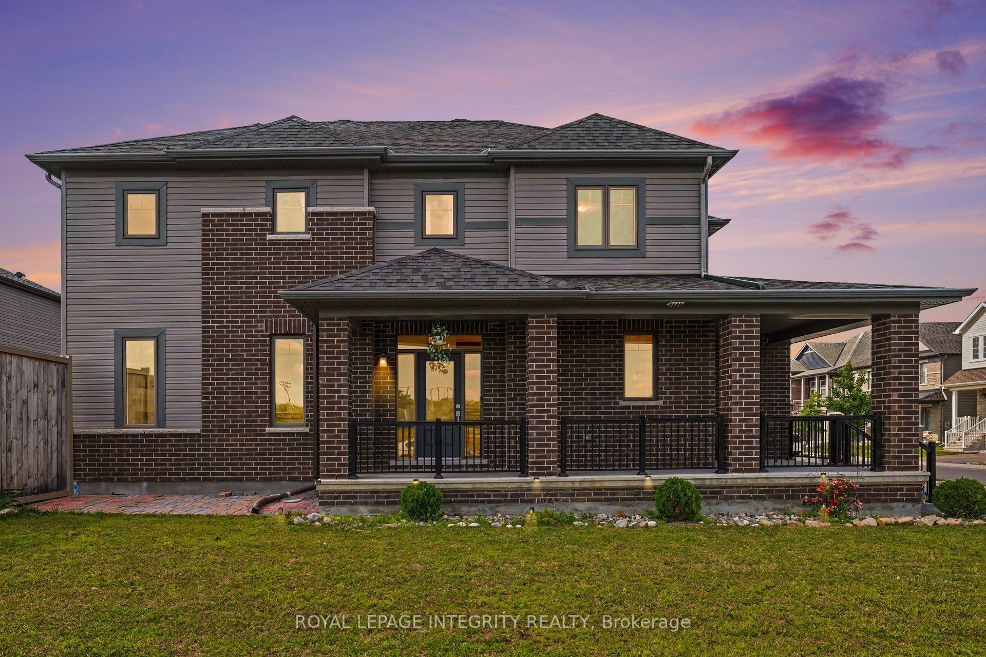 301 Cloyne Crescent Property Photo 1