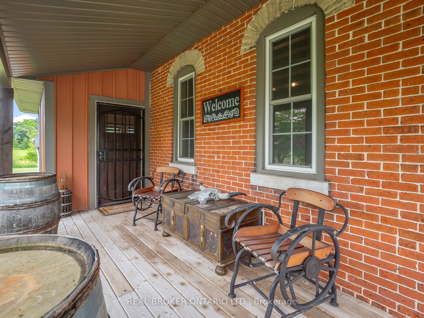 118 River Road Property Photo 6