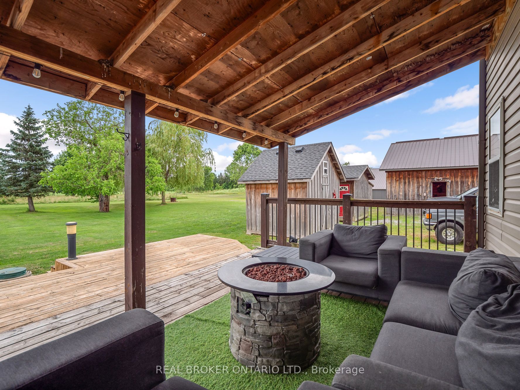 118 River Road Property Photo 35