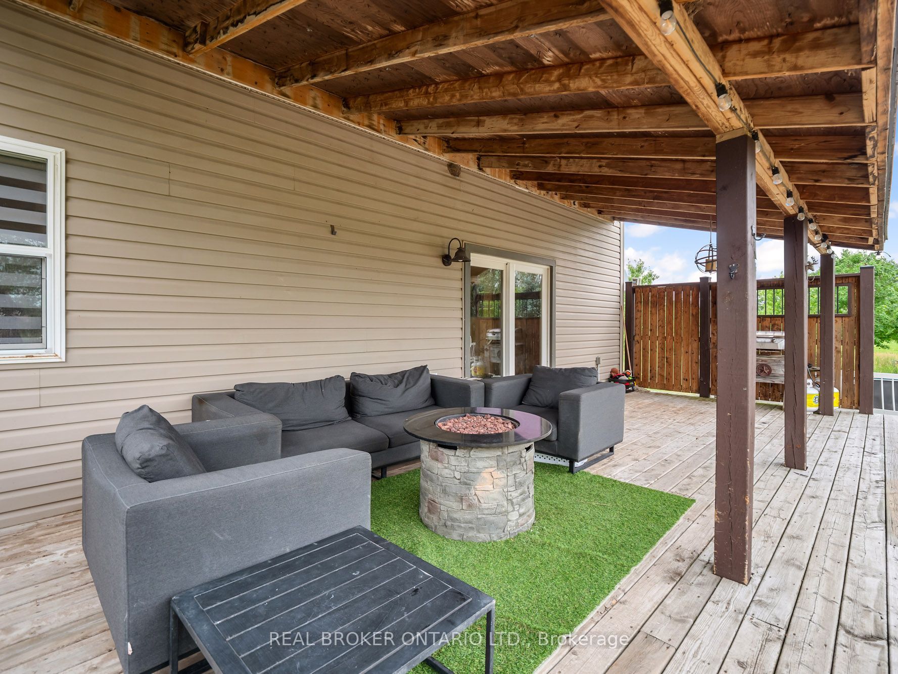 118 River Road Property Photo 36