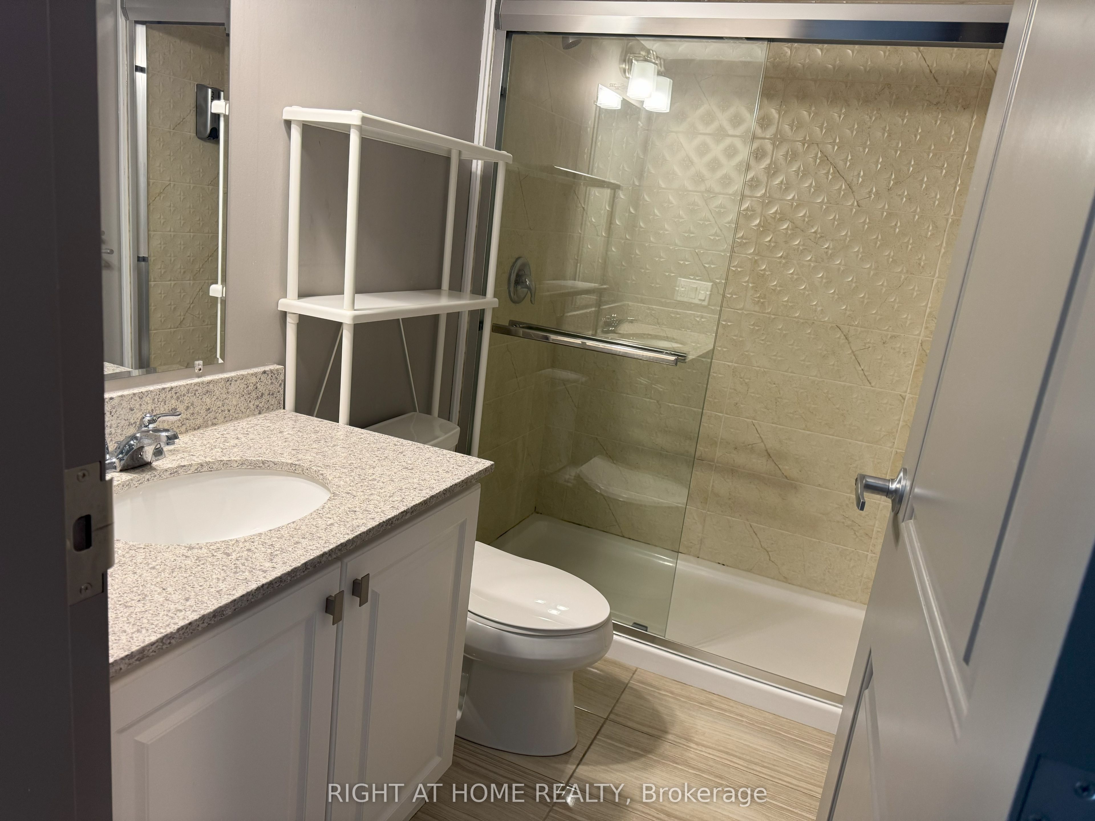 321 Spruce Street 501 Property Photo 2