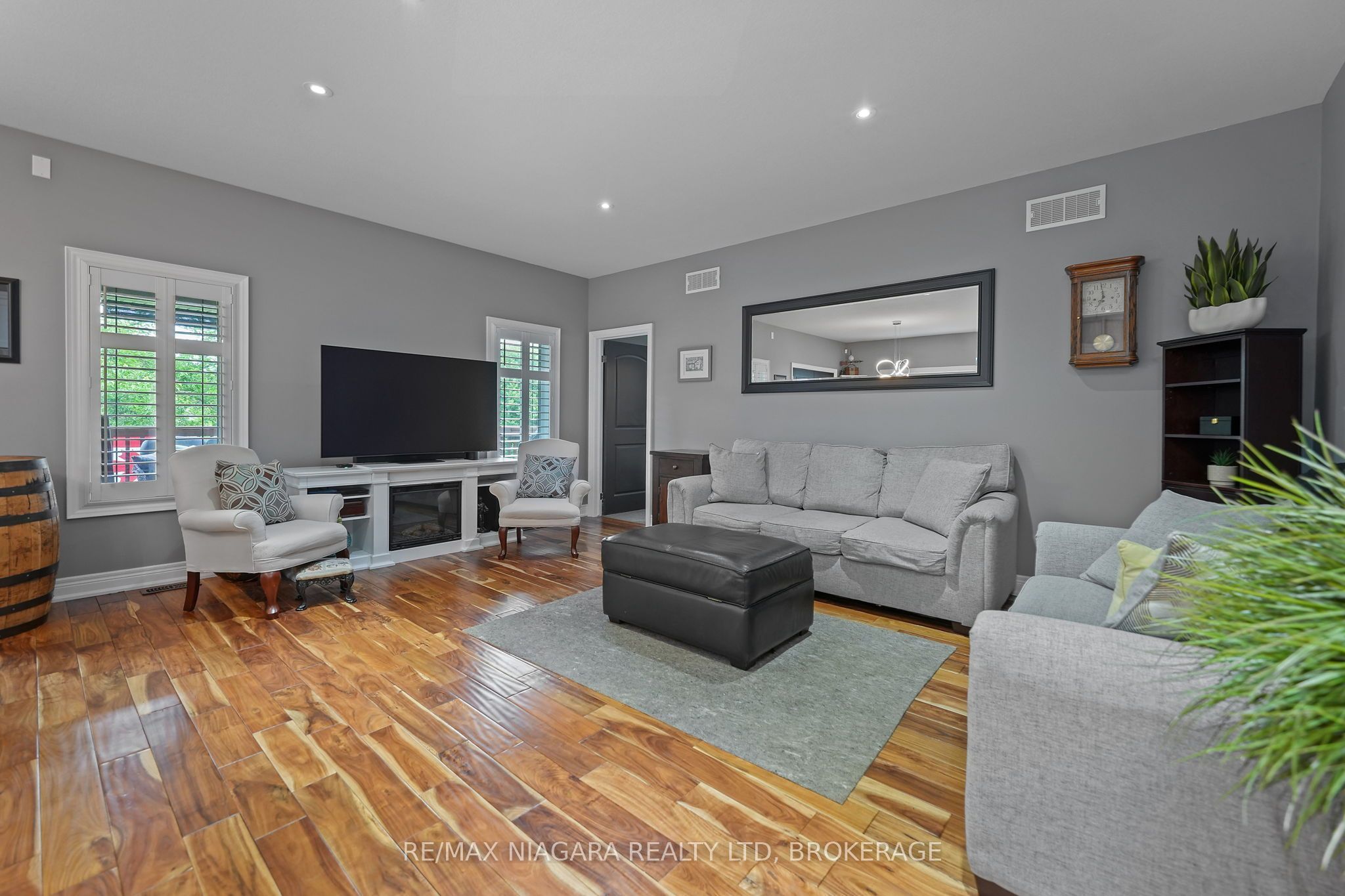 7245 Optimist Lane Property Photo 12