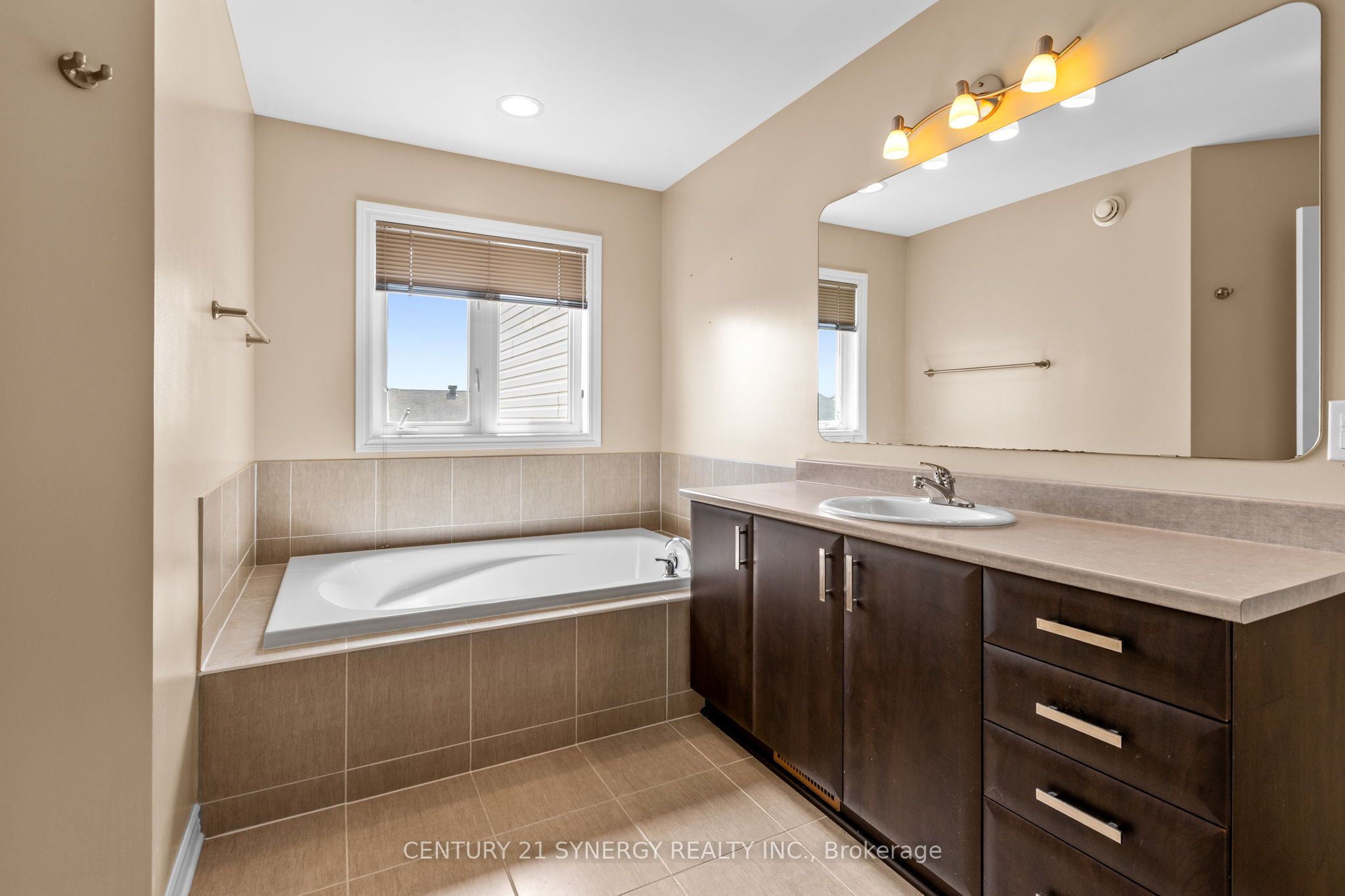 430 Foxhall Way Property Photo 25