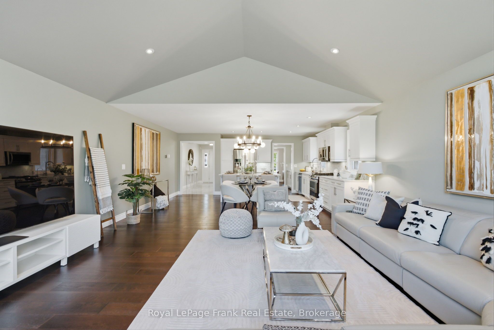 1296 Alder Road Property Photo 14