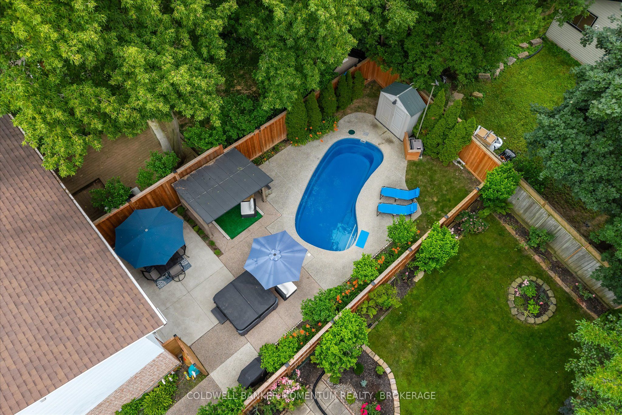 12 Woods End Property Photo 38