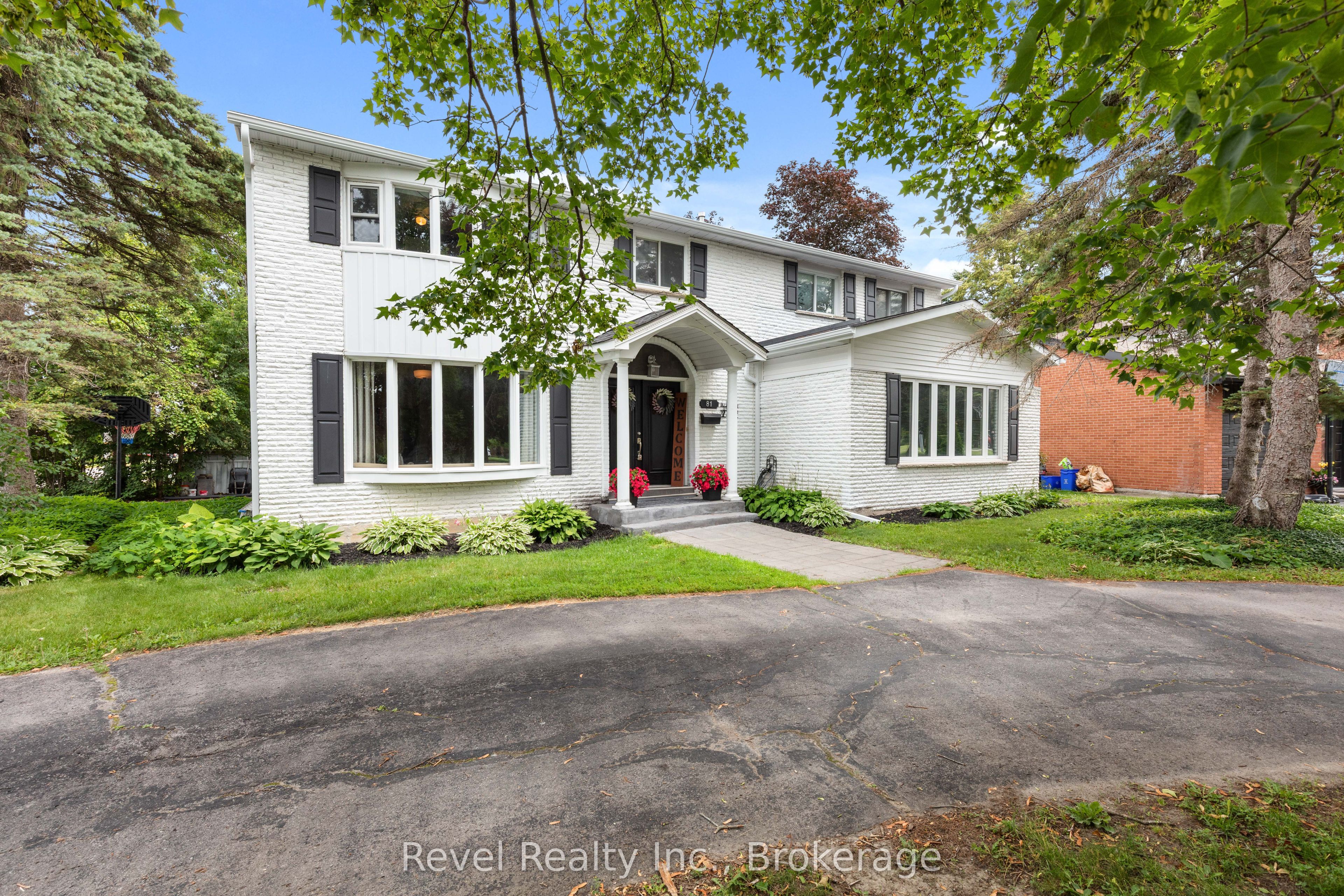 81 Sanderling Crescent Property Photo 5