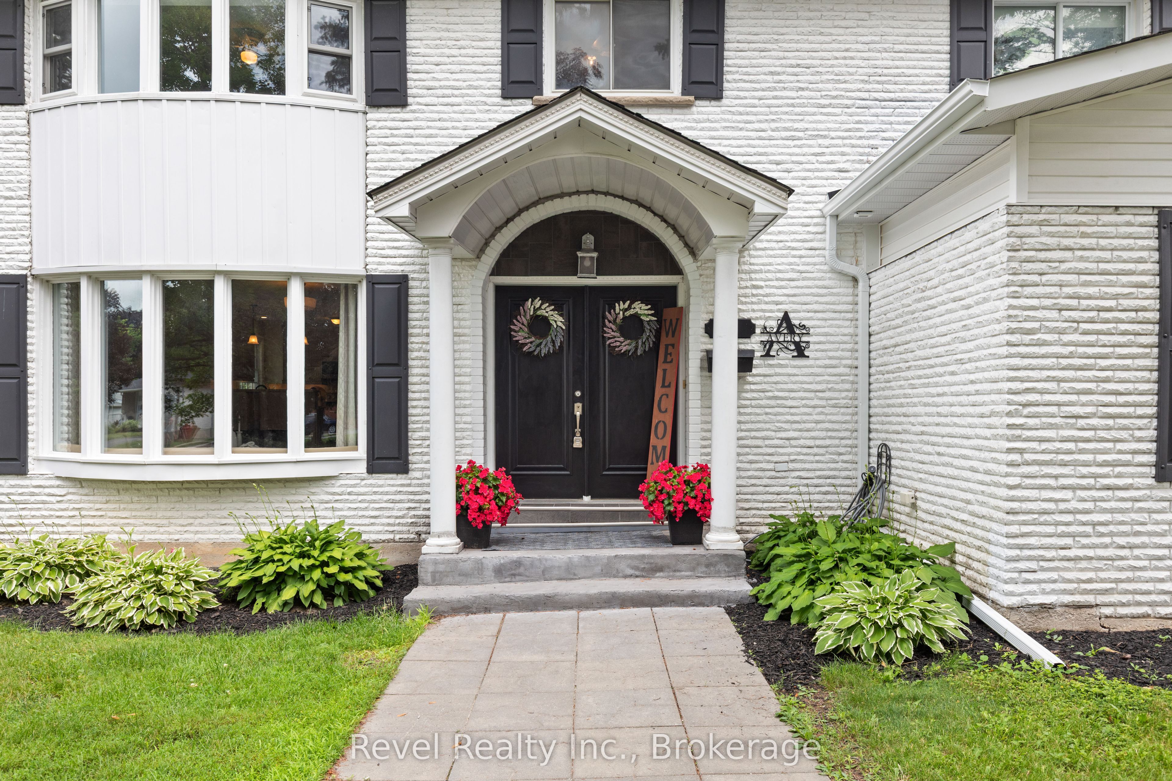 81 Sanderling Crescent Property Photo 6