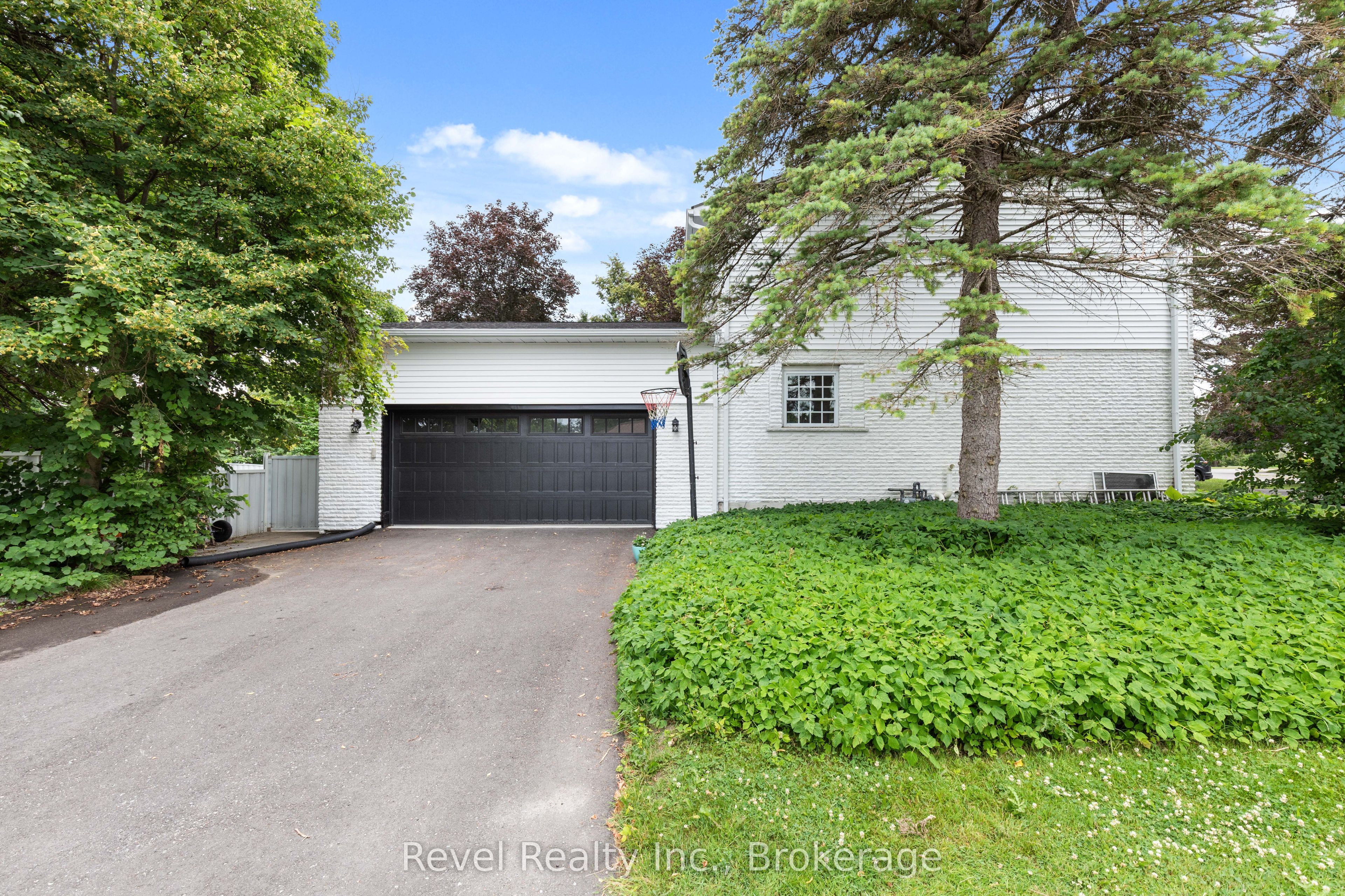 81 Sanderling Crescent Property Photo 47