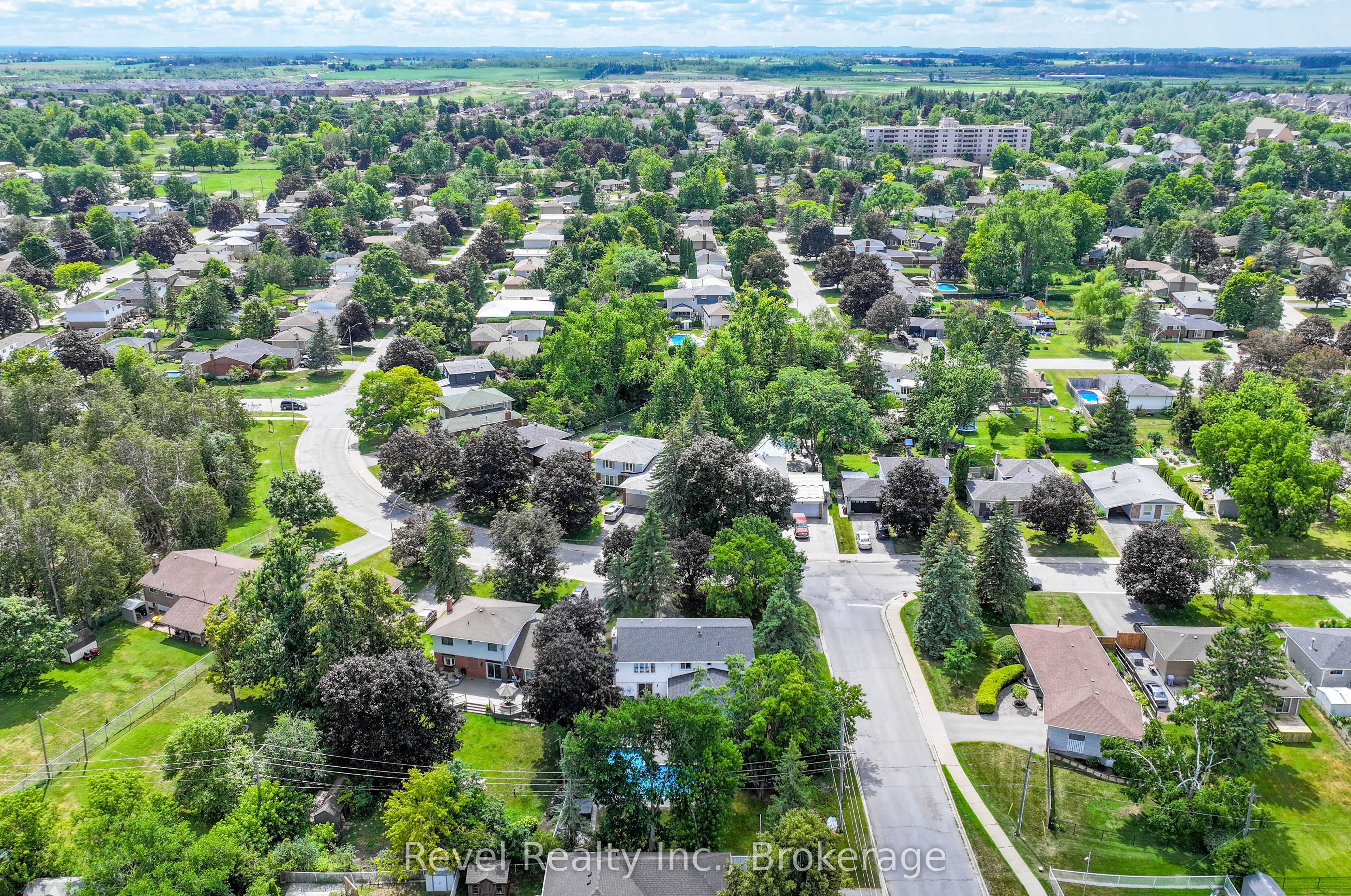 81 Sanderling Crescent Property Photo 48