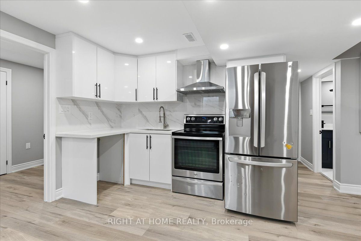 1 Lorilee Crescent Property Photo 2