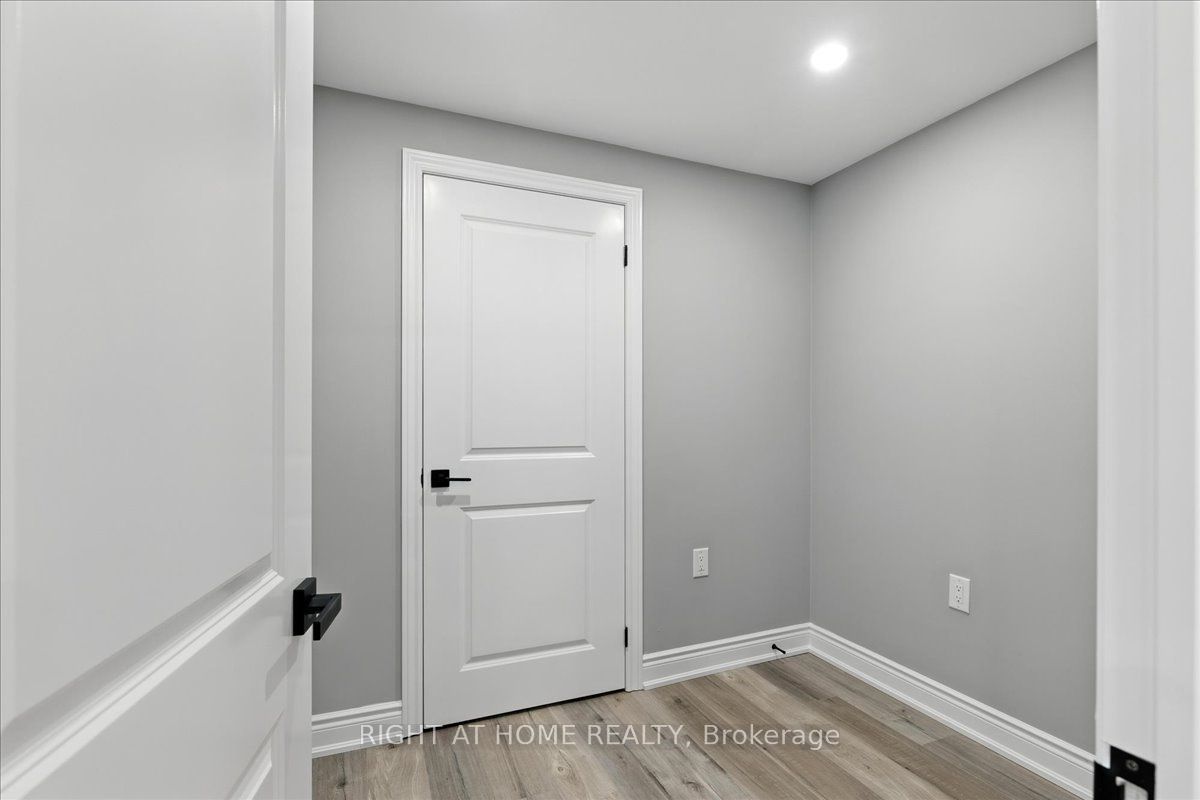 1 Lorilee Crescent Property Photo 7
