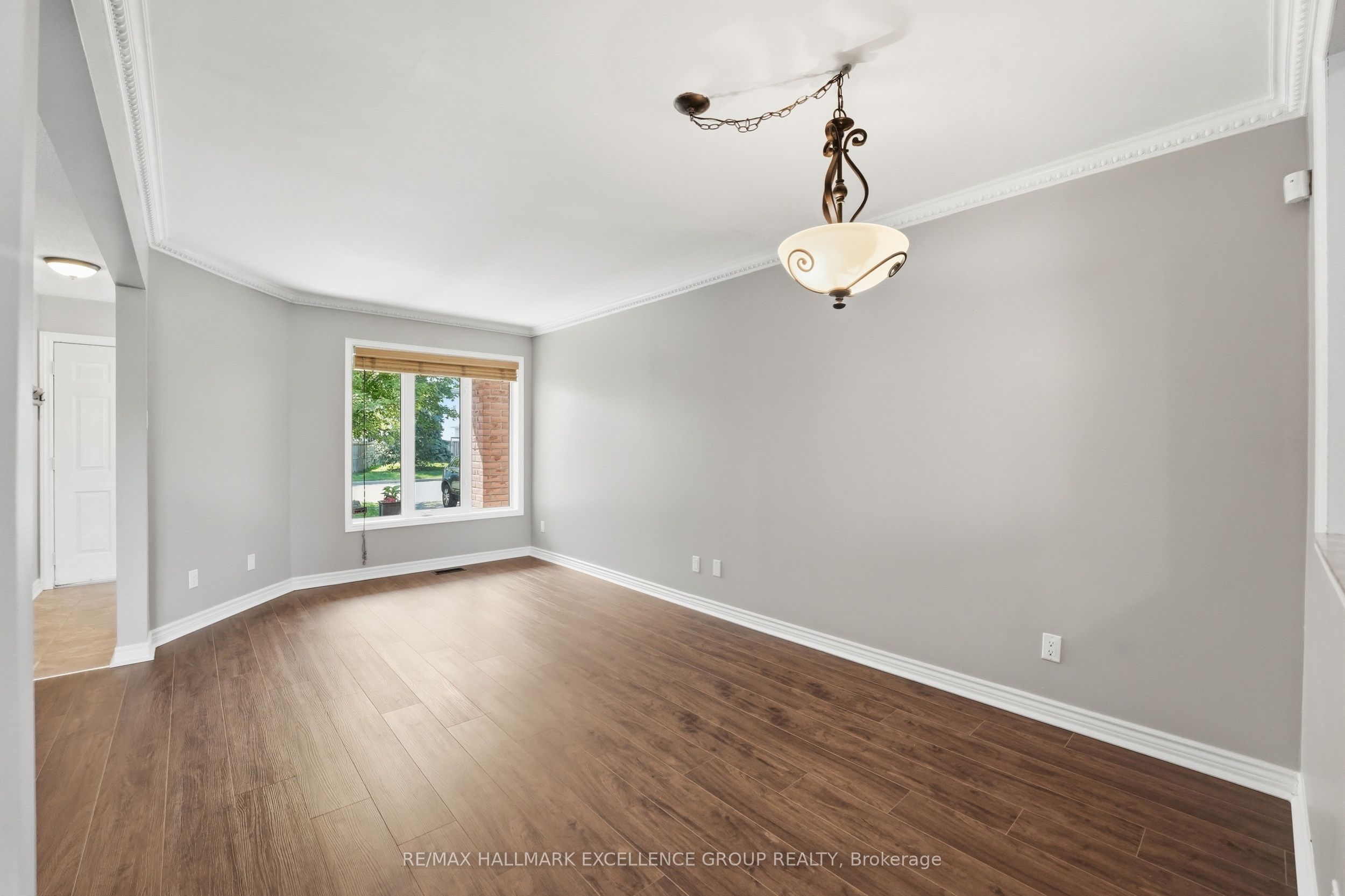 887 Nesting Way Property Photo 10
