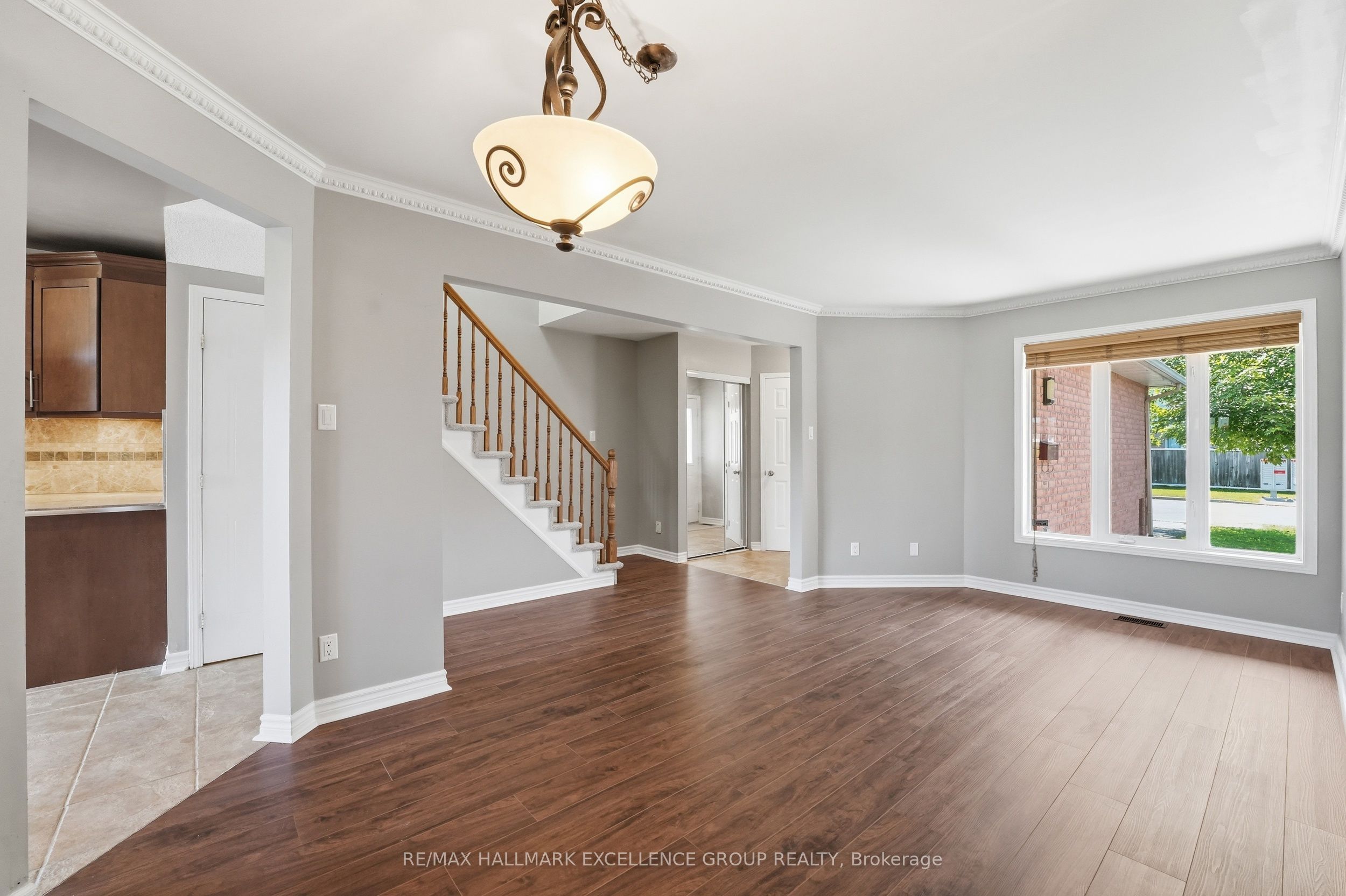 887 Nesting Way Property Photo 11