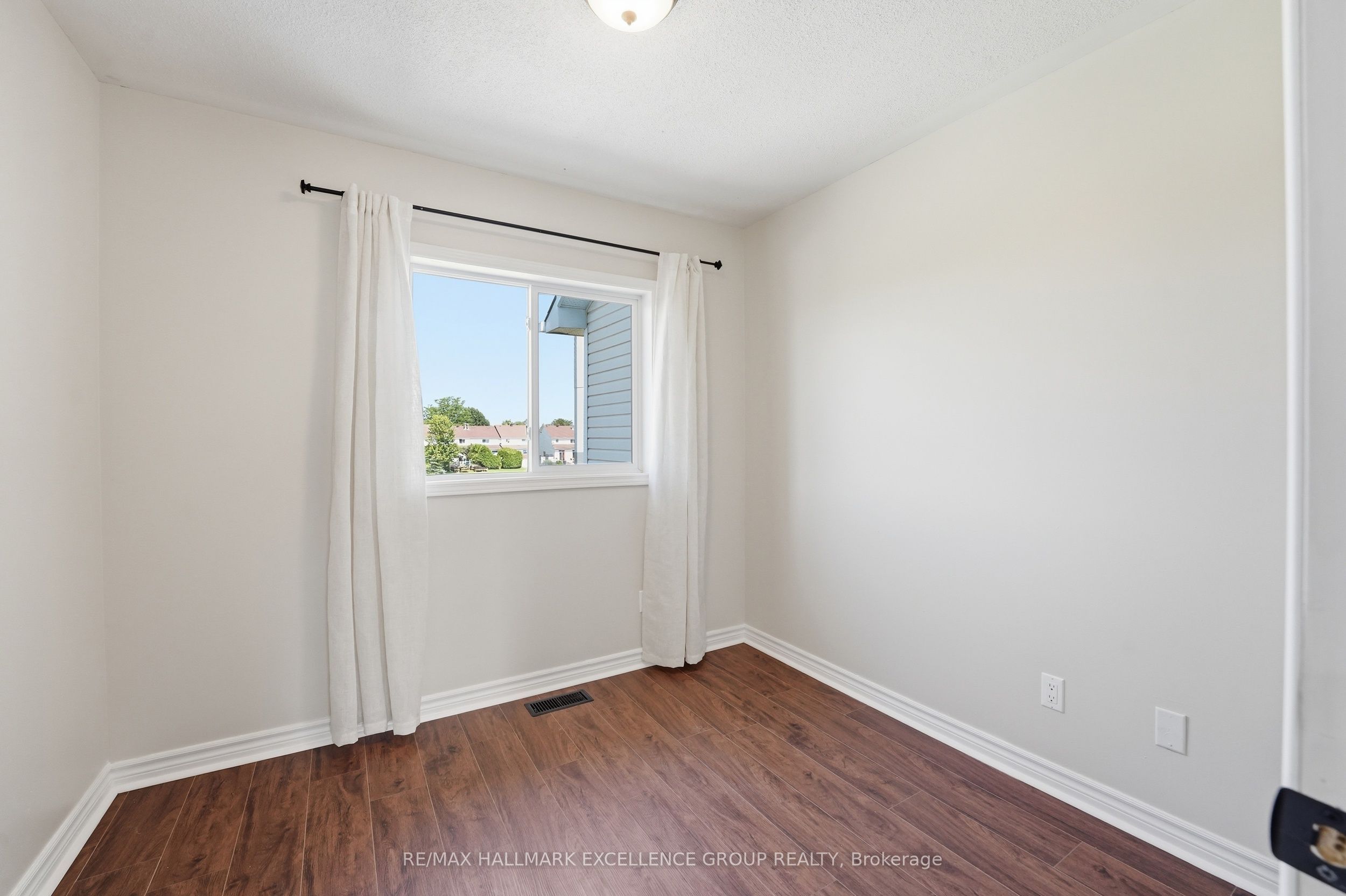 887 Nesting Way Property Photo 31