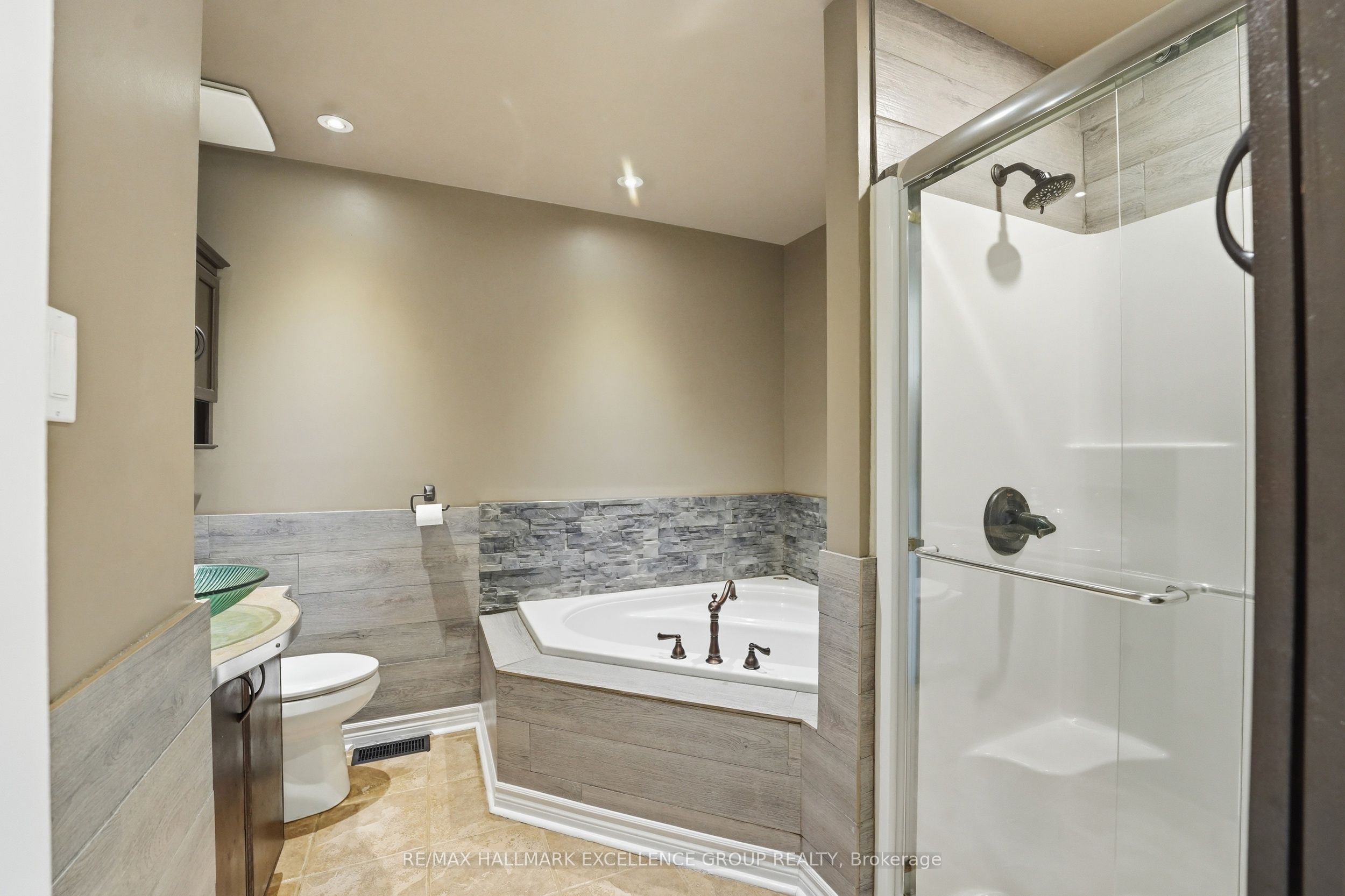 887 Nesting Way Property Photo 35
