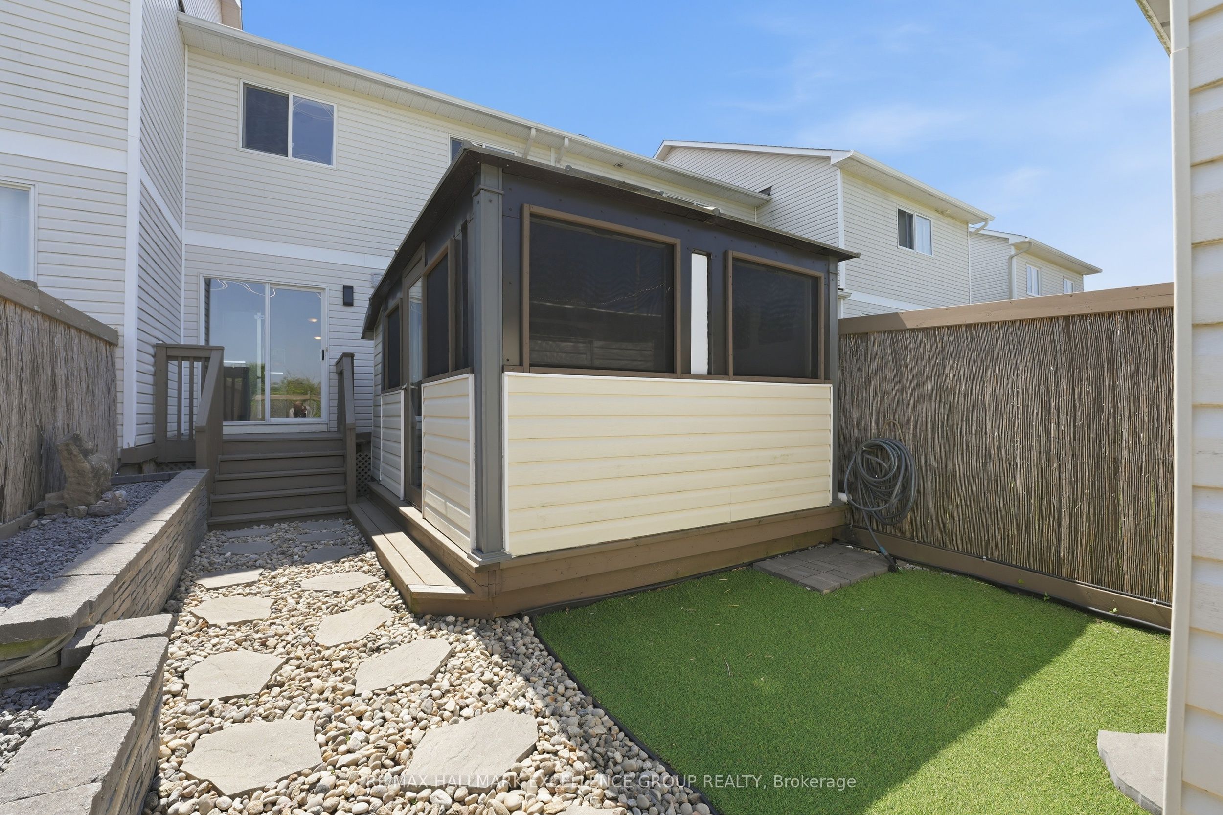 887 Nesting Way Property Photo 46