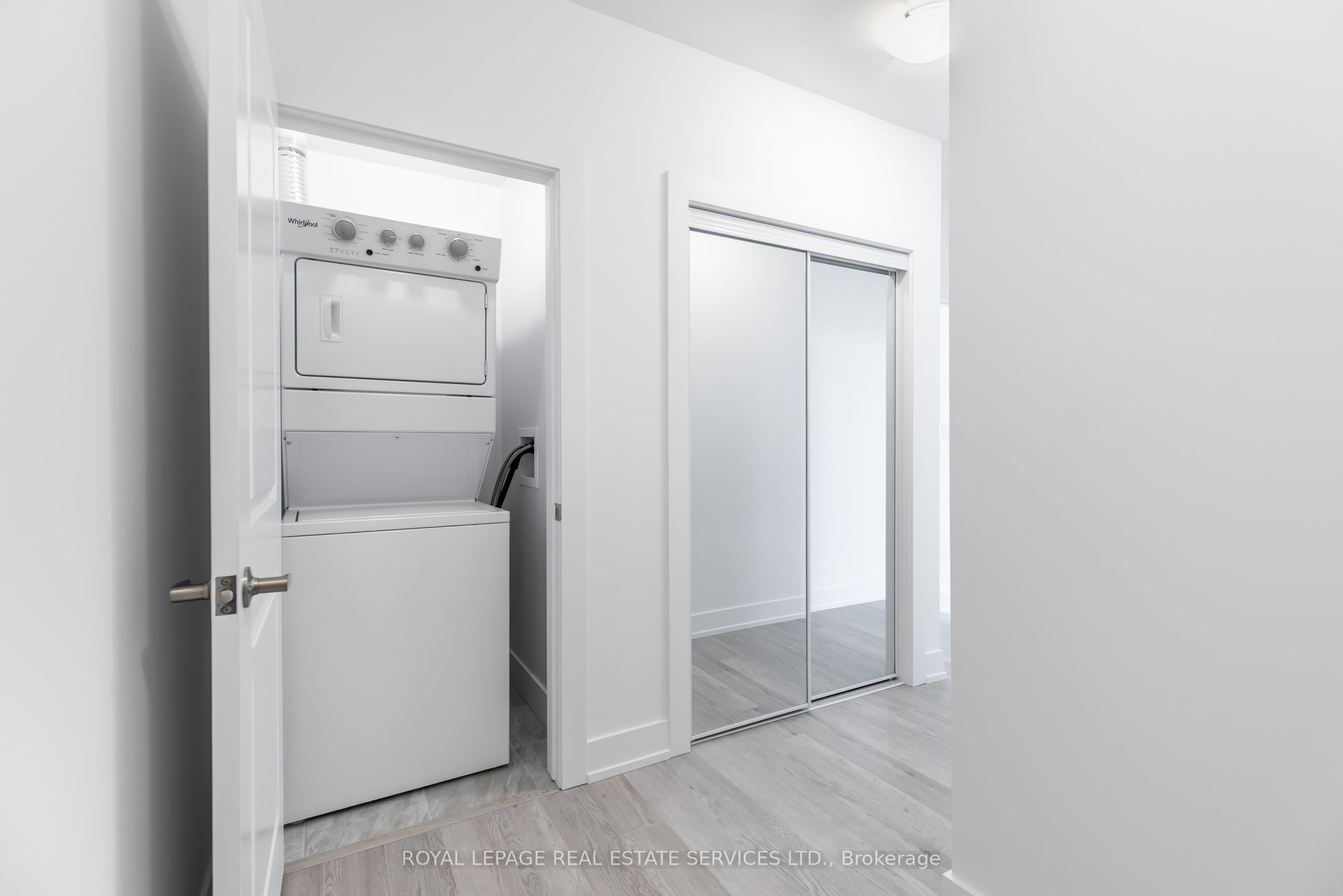 460 Dundas Street E 1205 Property Photo 32