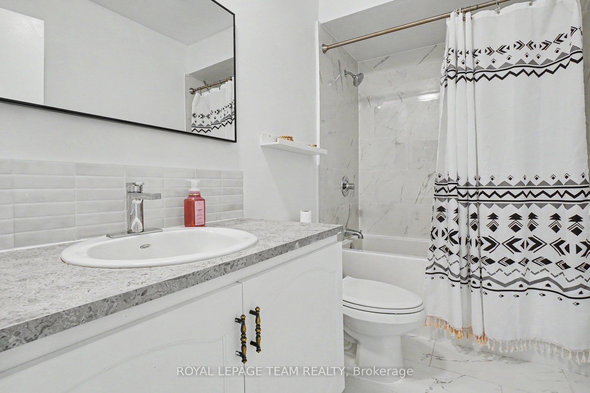 42 Sundback Lane Property Photo 18