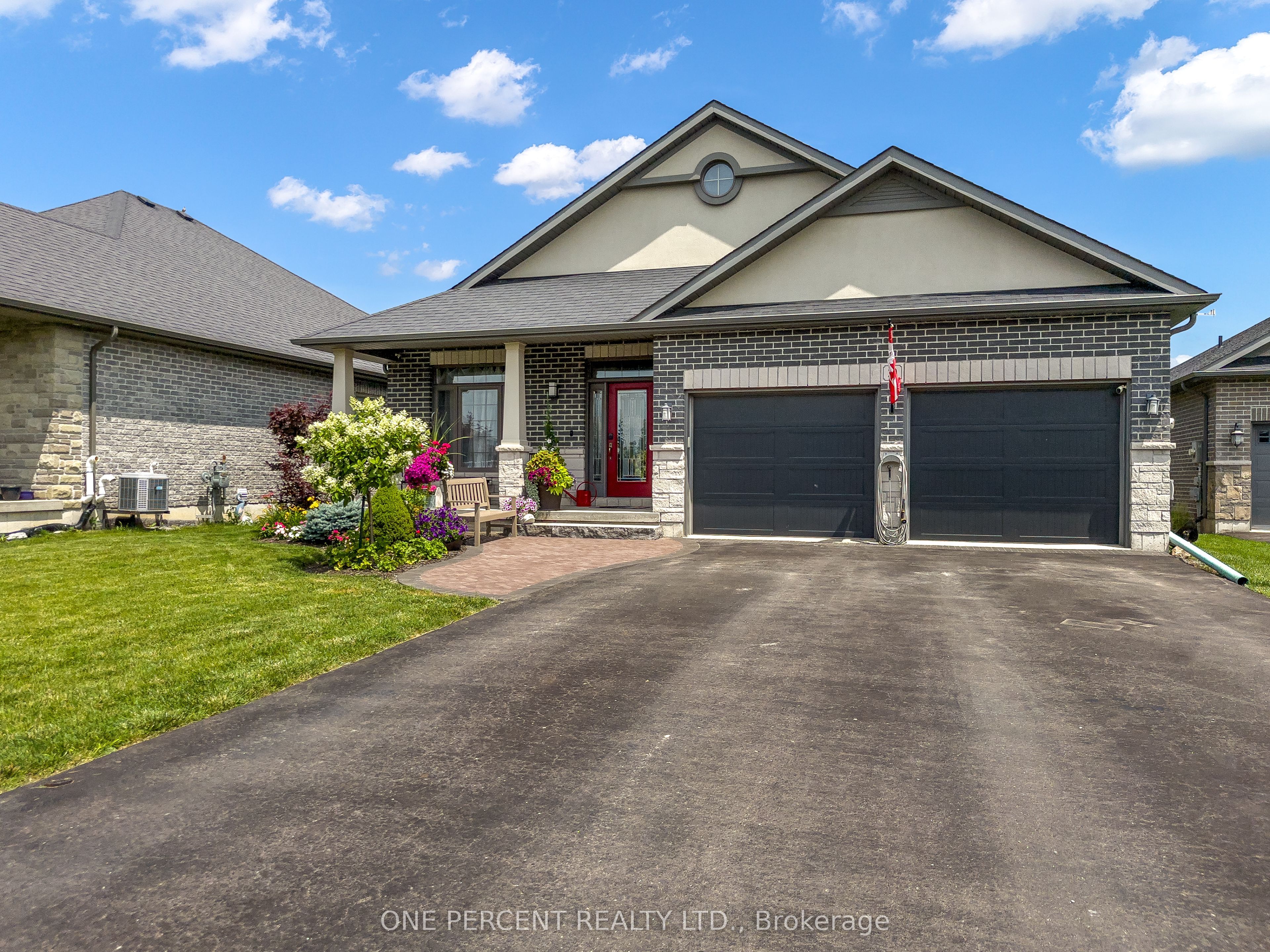 20 TRINITY Court Property Photo 1