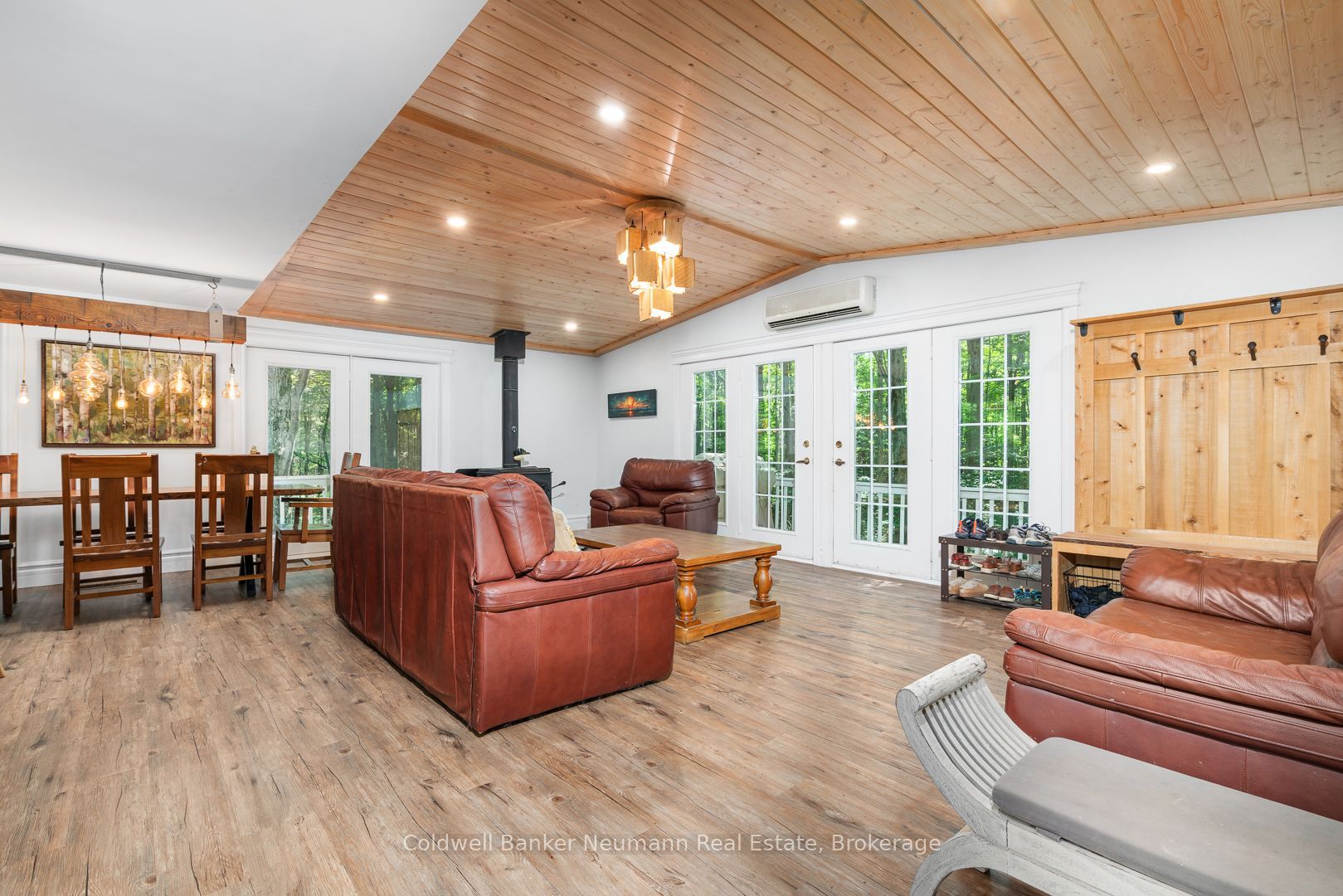 574286 Sideroad 40 Property Photo 14