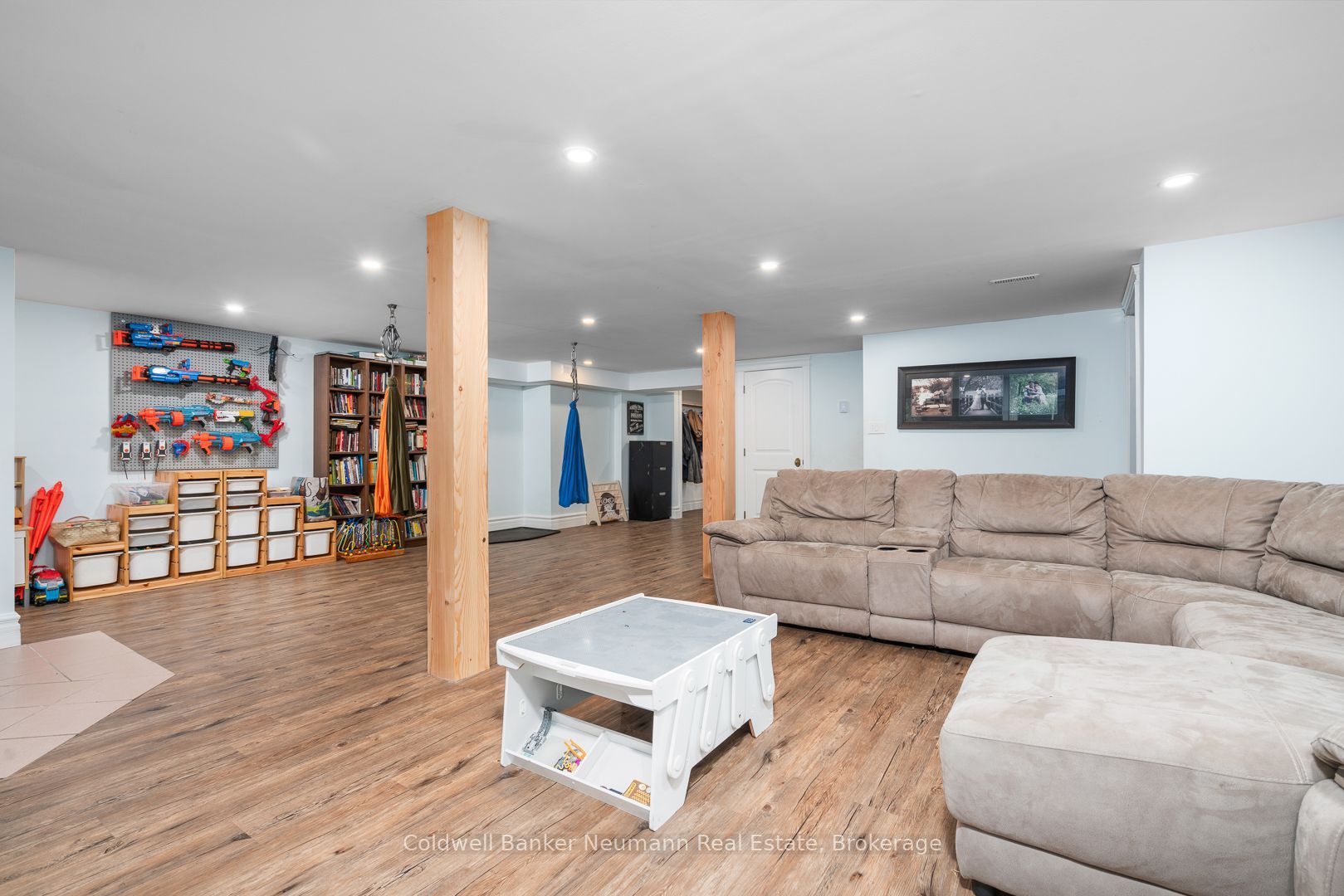 574286 Sideroad 40 Property Photo 29
