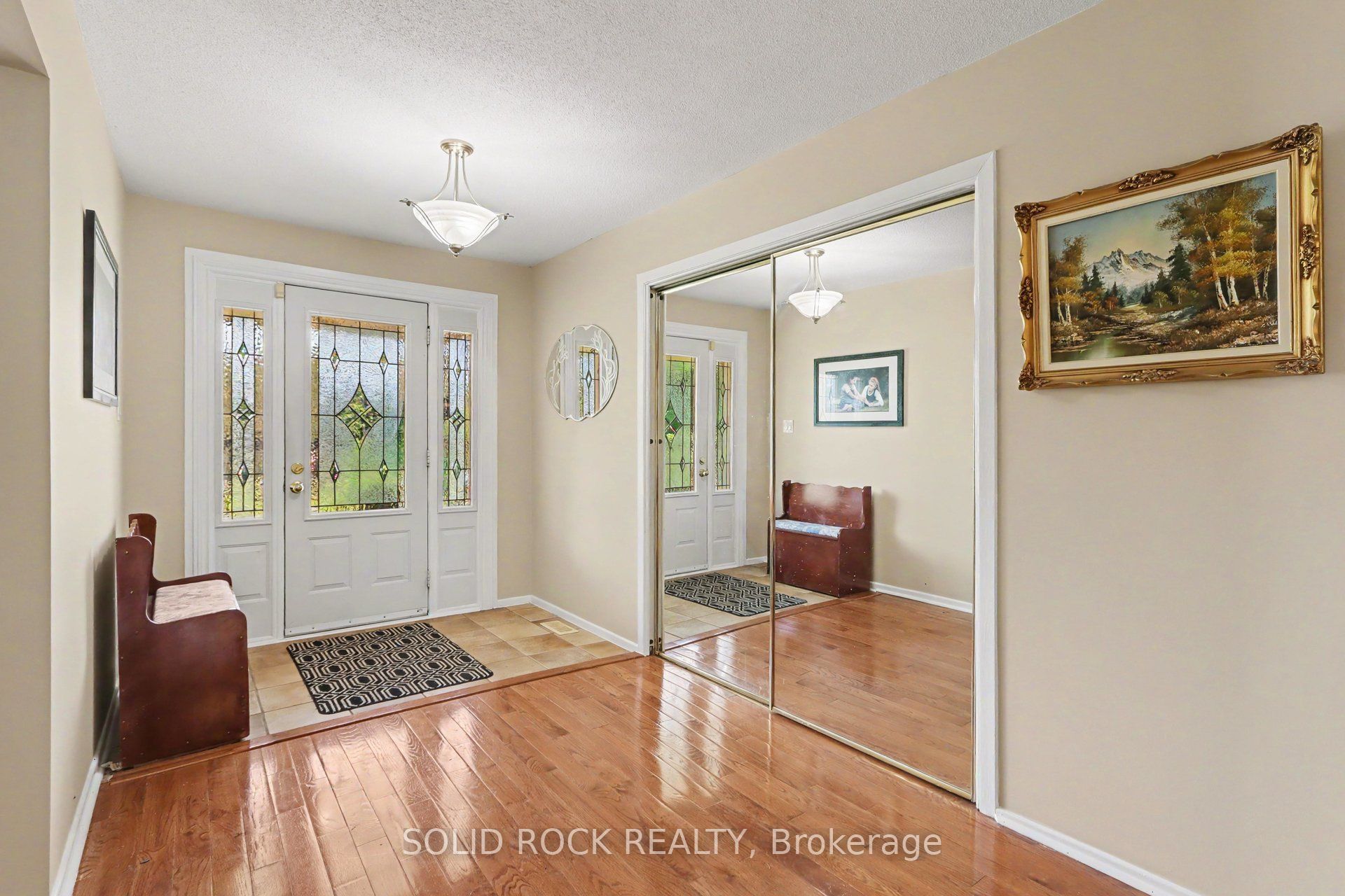 220 Highfield Crescent Property Photo 7