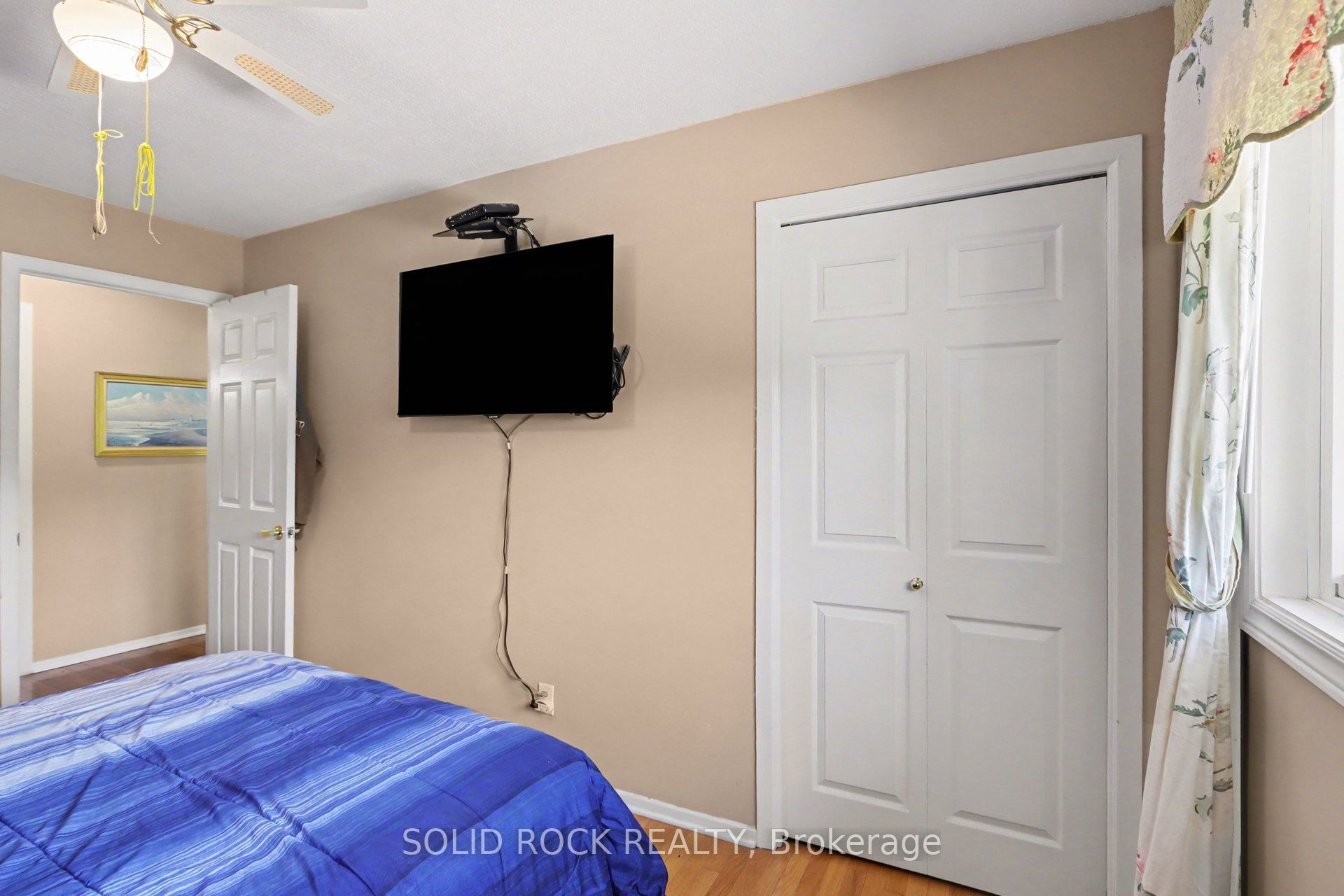 220 Highfield Crescent Property Photo 20