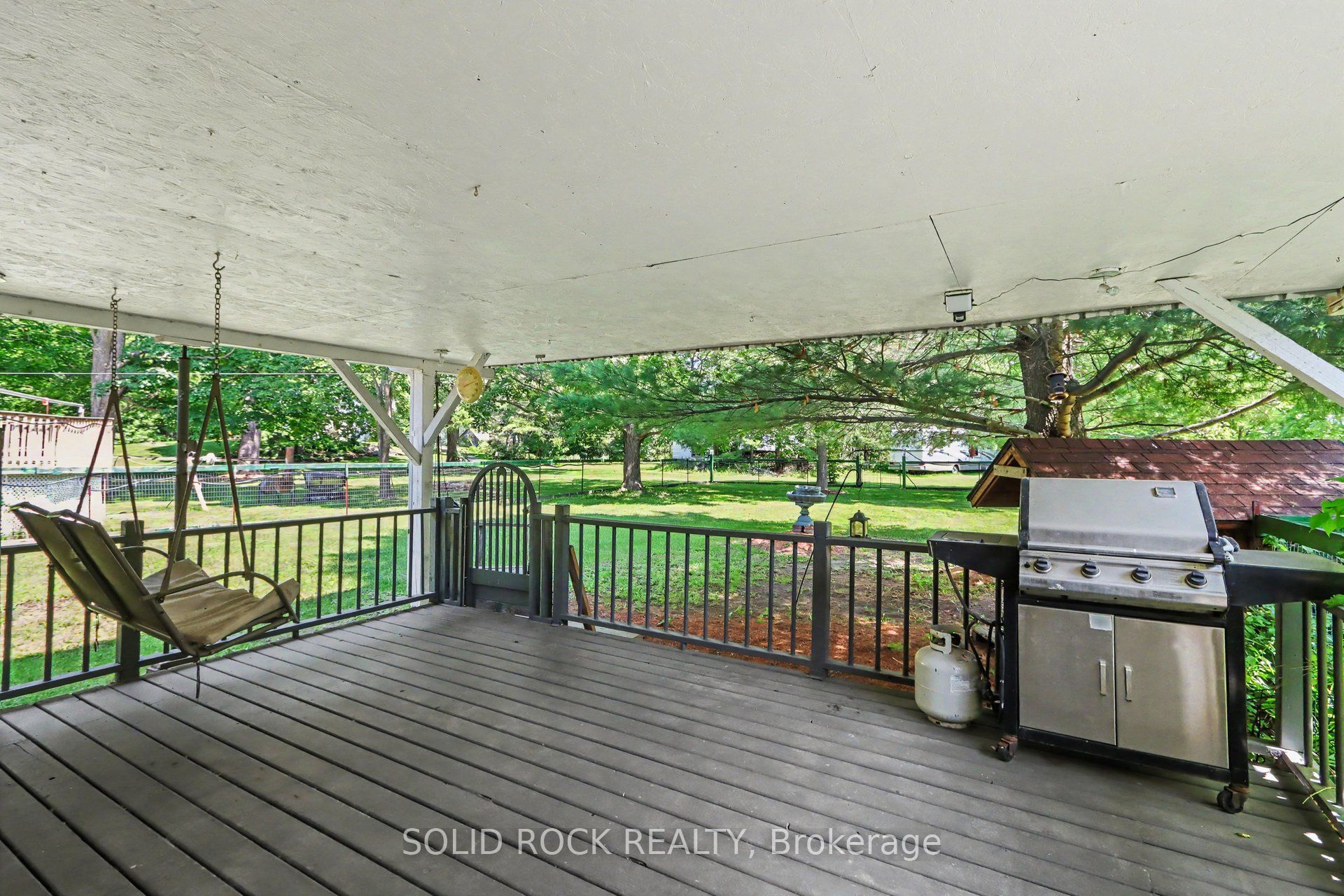 220 Highfield Crescent Property Photo 23