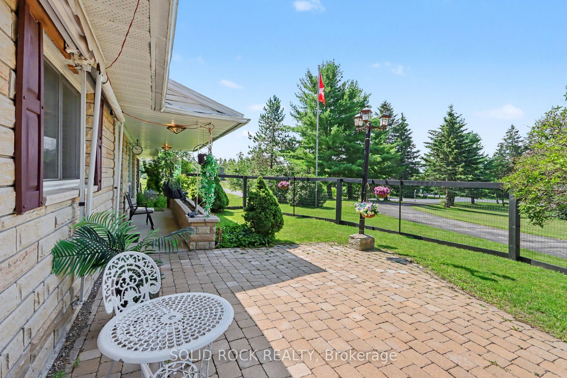 220 Highfield Crescent Property Photo 25