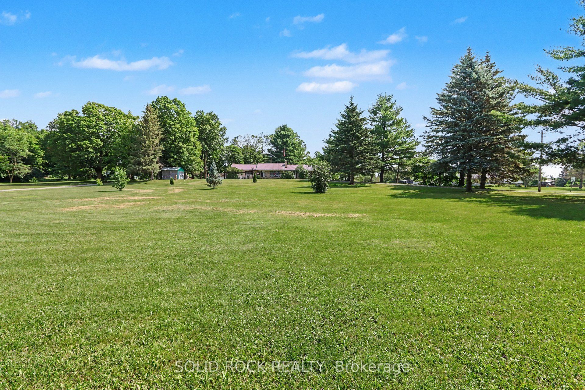 220 Highfield Crescent Property Photo 29