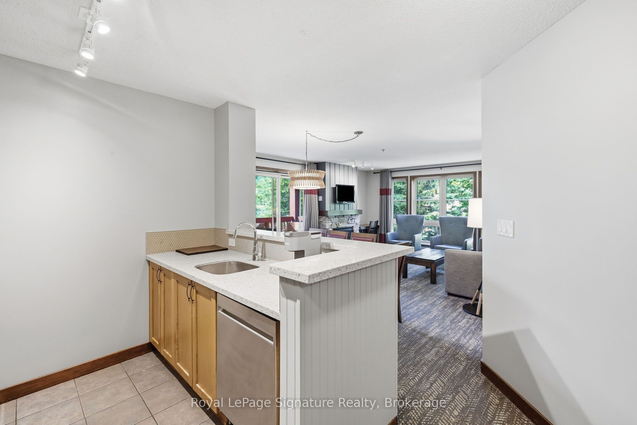 152 Jozo Weider Boulevard 201 Property Photo 8