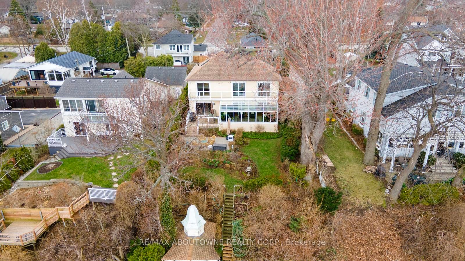 1 Twelfth Street Property Photo 43