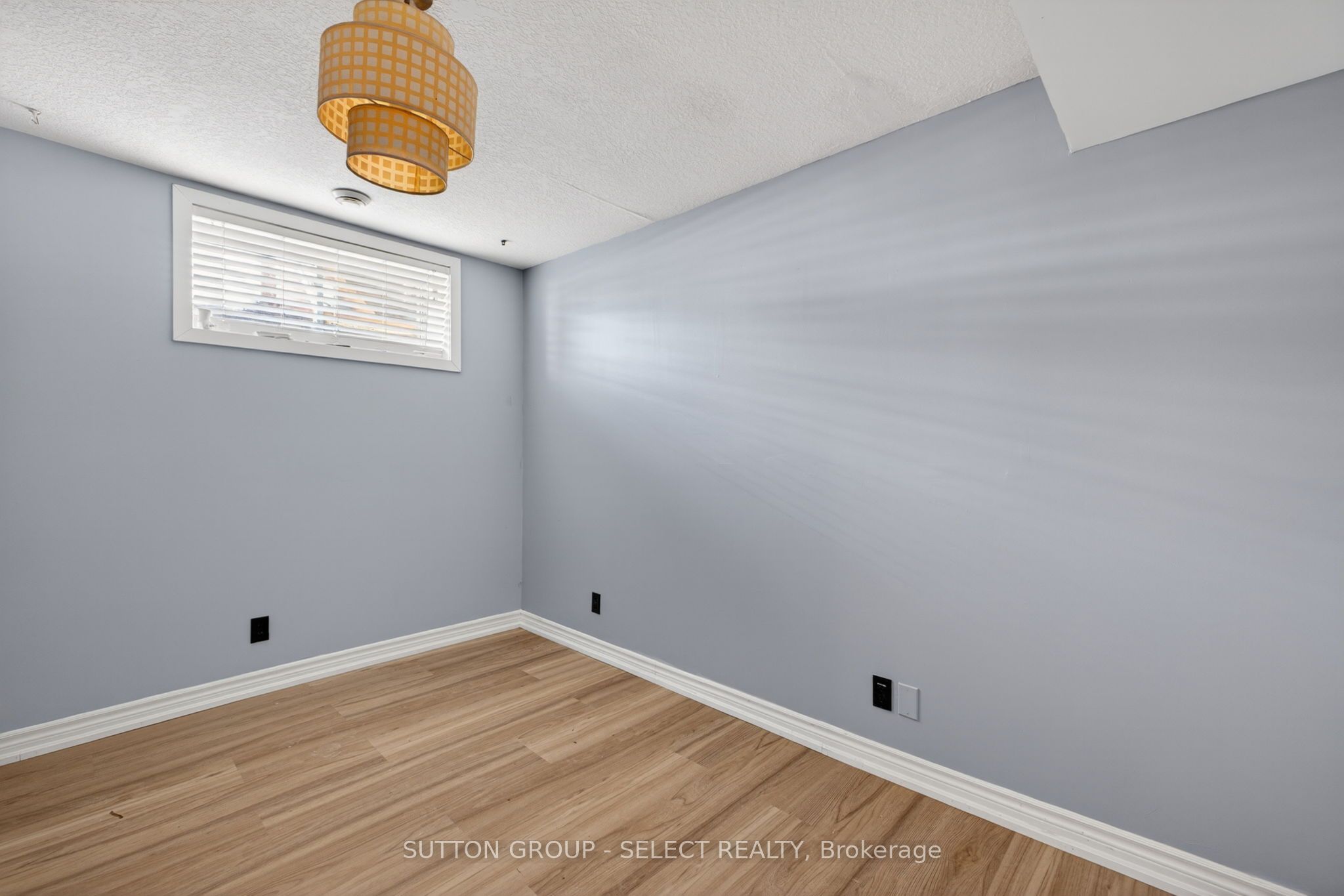 198 Arlington Crescent Property Photo 21
