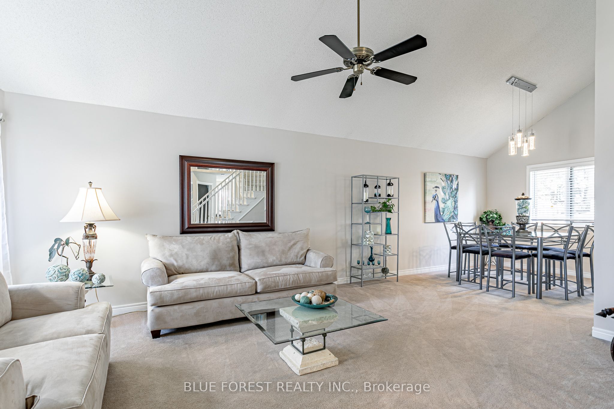 14 Eric Drive Property Photo 6