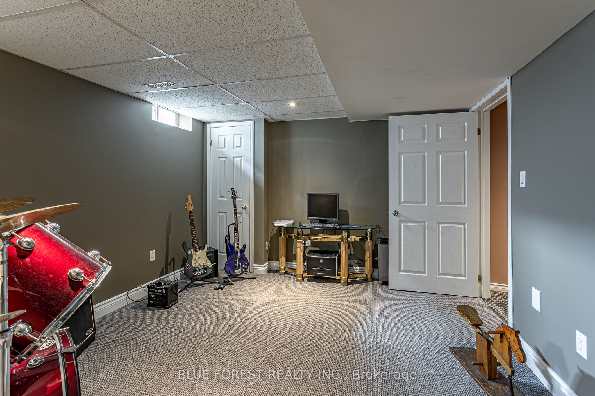 14 Eric Drive Property Photo 32